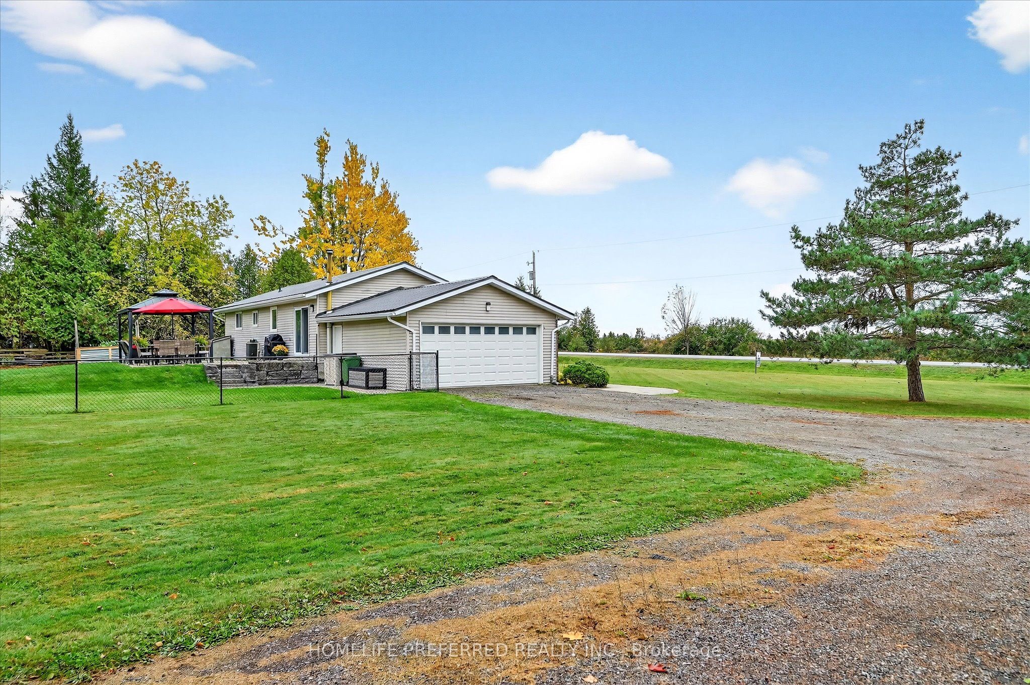 530 Centreline Road Property Photo 10