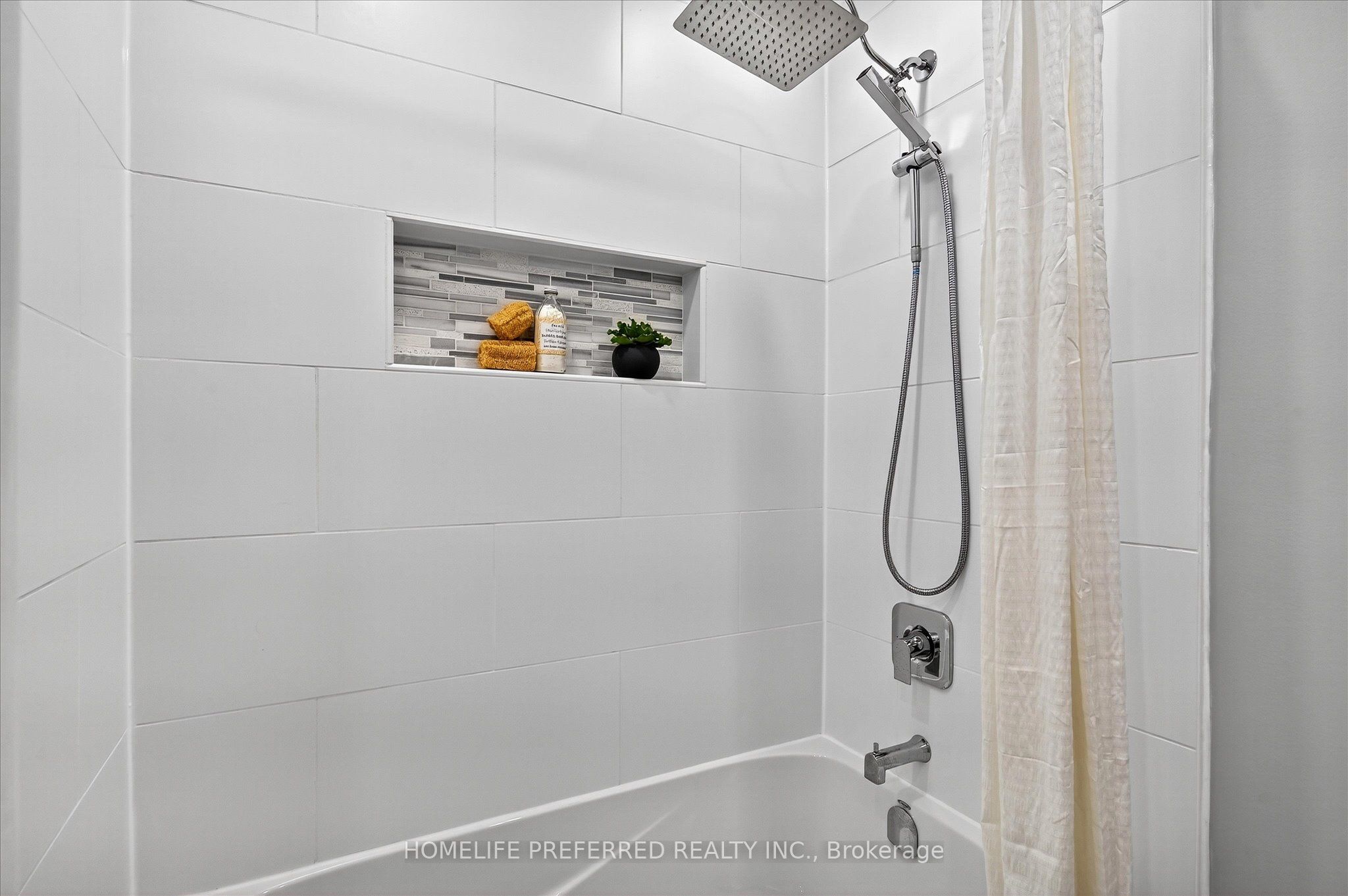 530 Centreline Road Property Photo 28