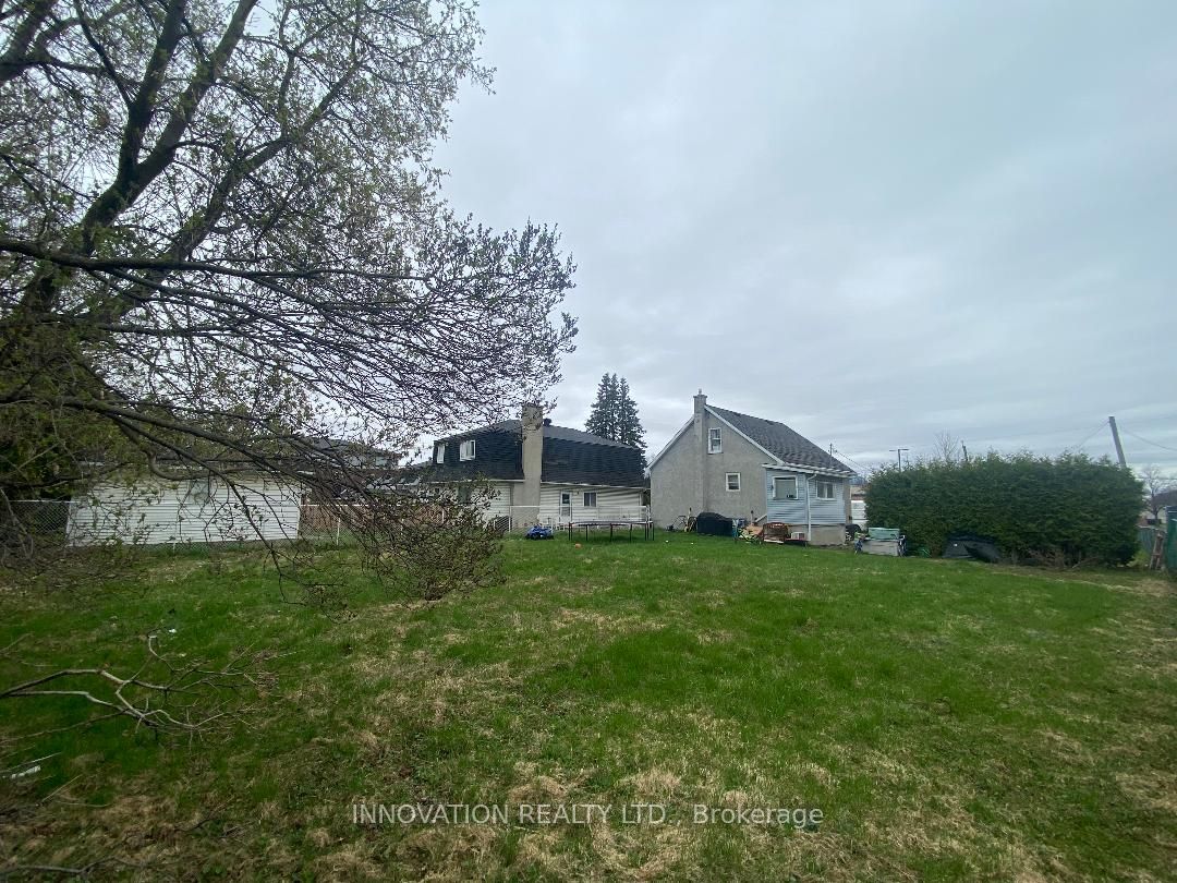 1146 Gabriel Street Property Photo 5