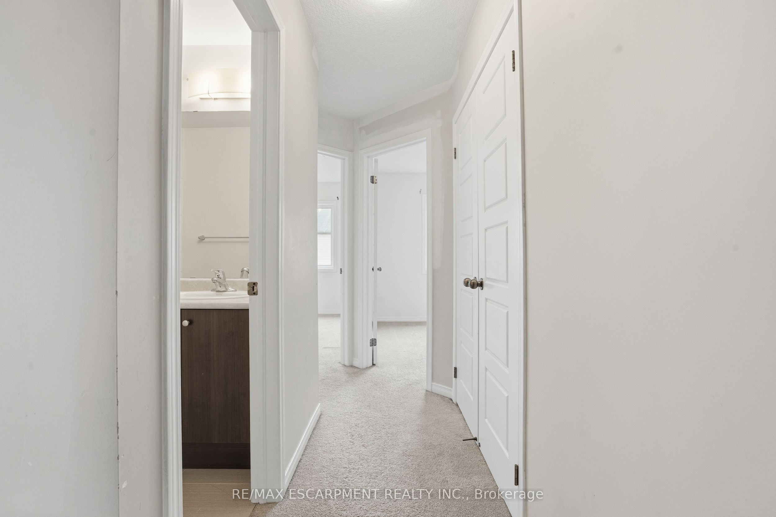 7774 Buckeye Crescent Property Photo 14