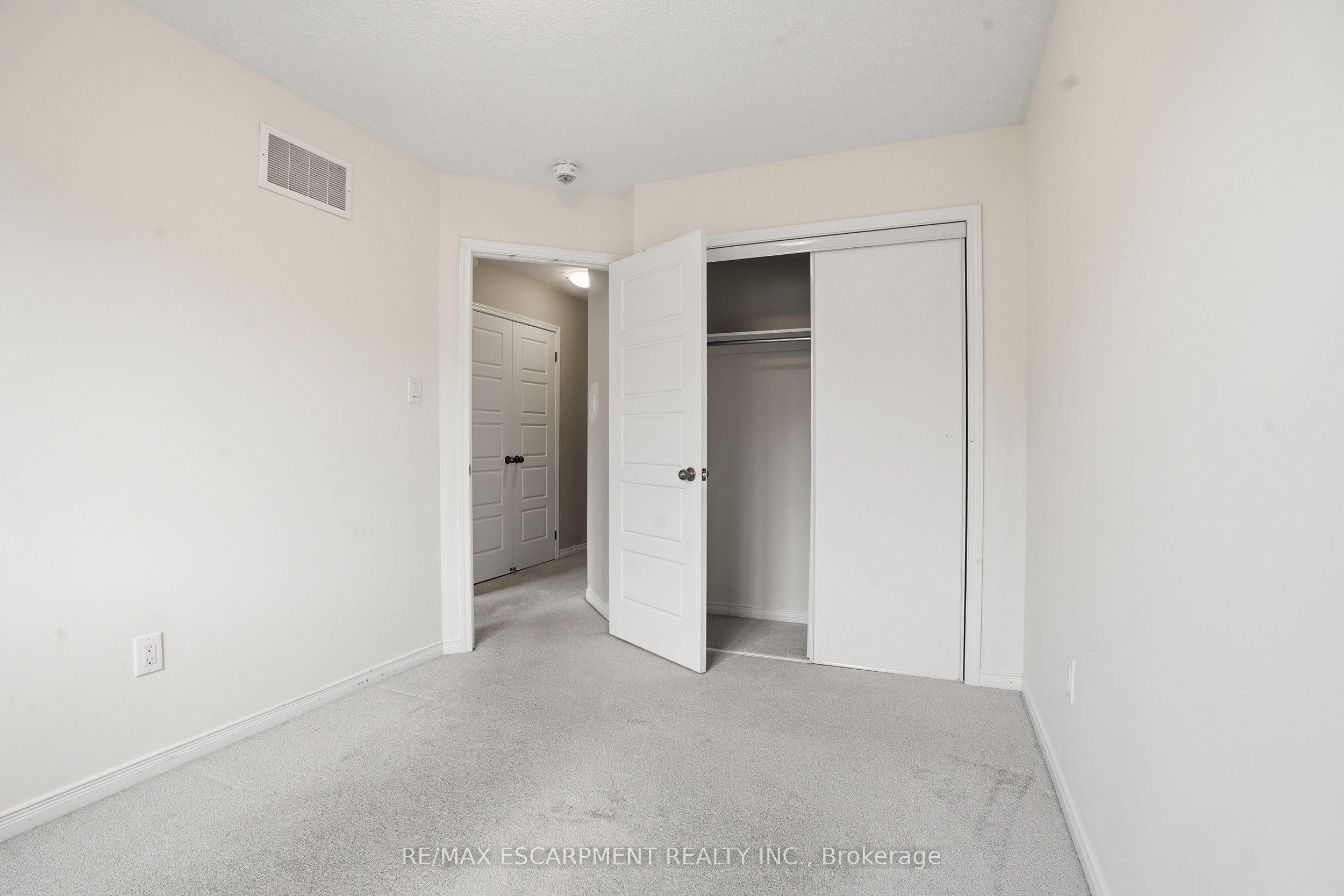 7774 Buckeye Crescent Property Photo 16