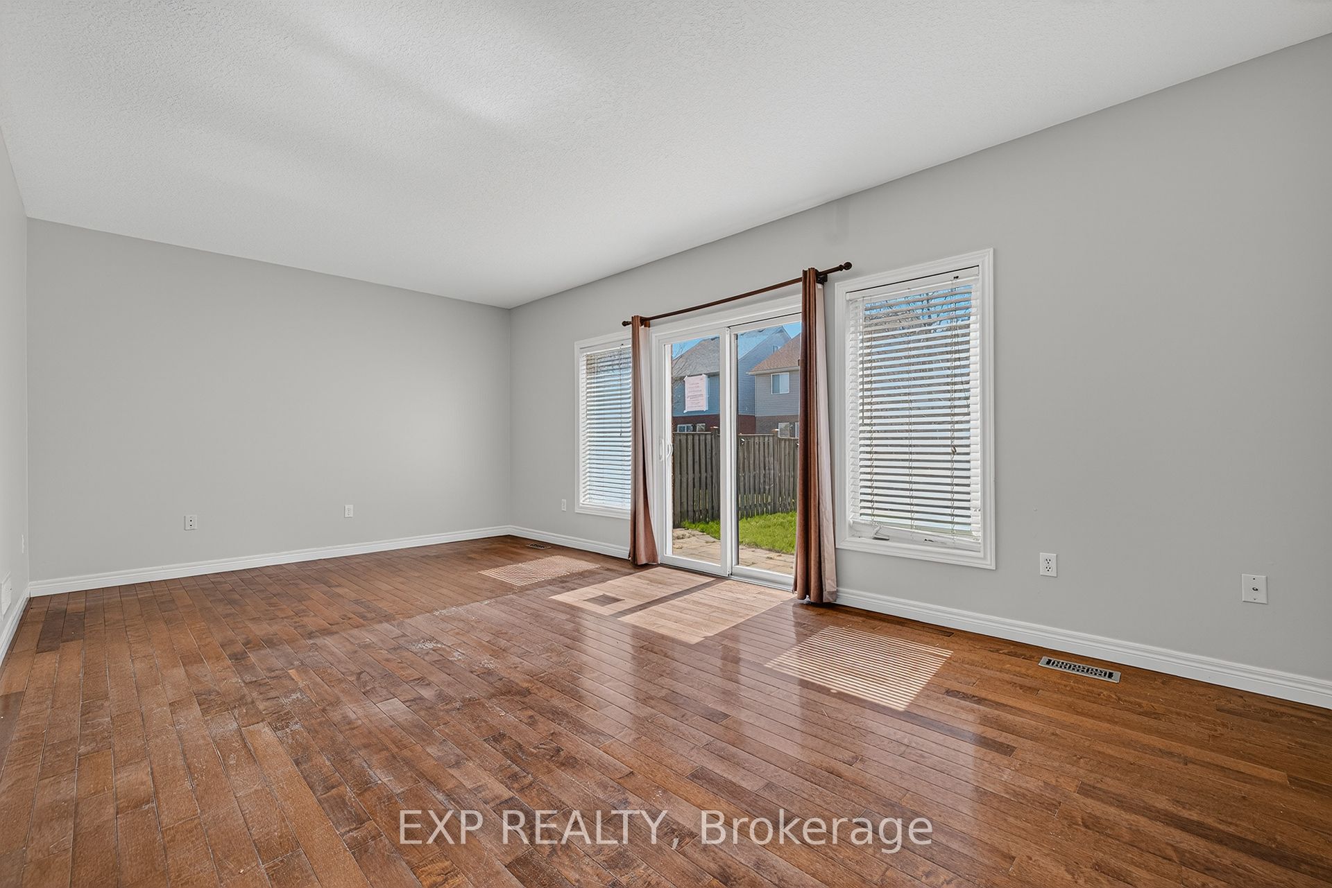 19 Sinclair Street Property Photo 12