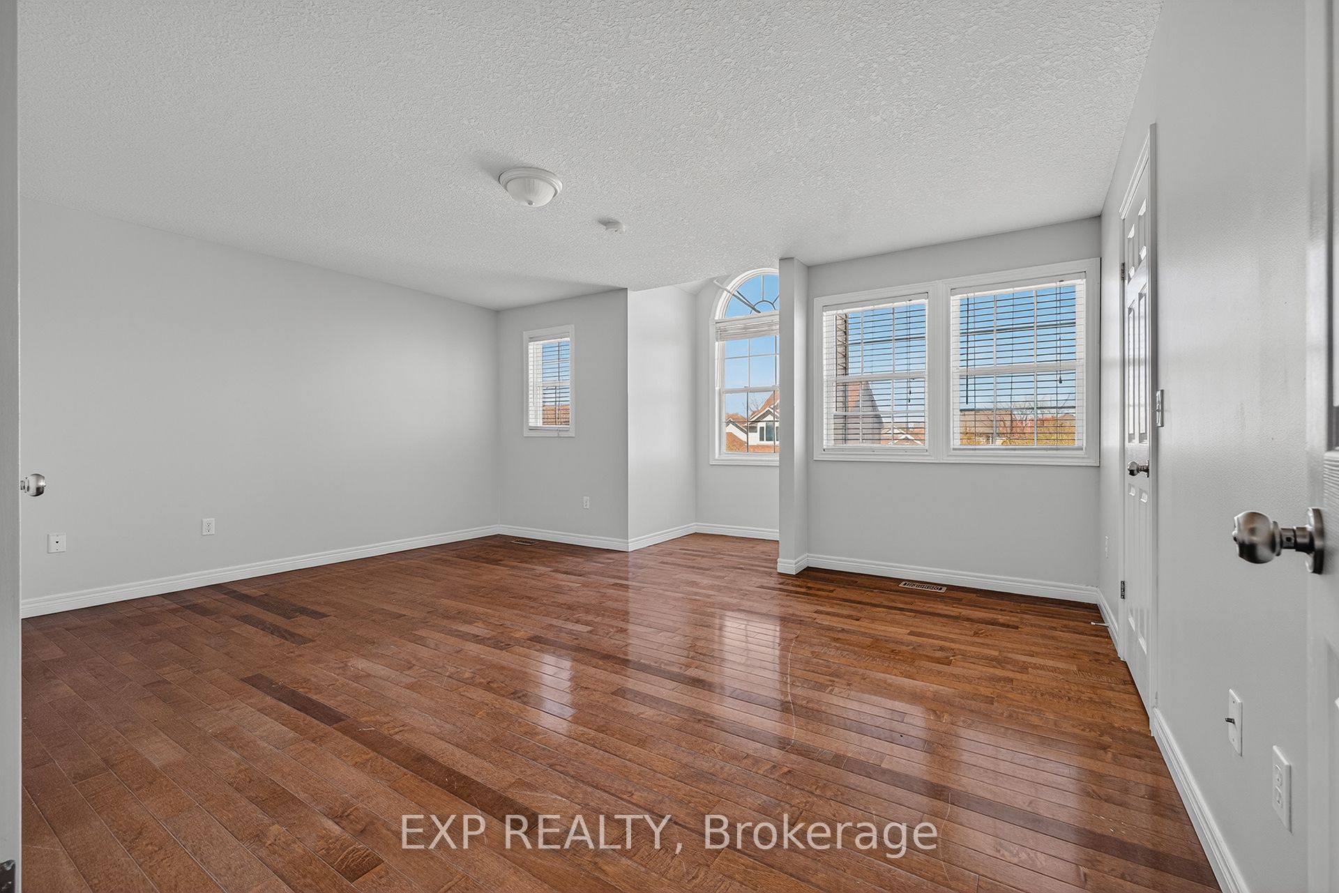 19 Sinclair Street Property Photo 15