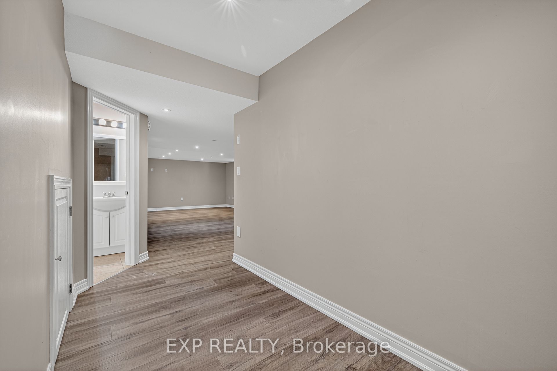 19 Sinclair Street Property Photo 27