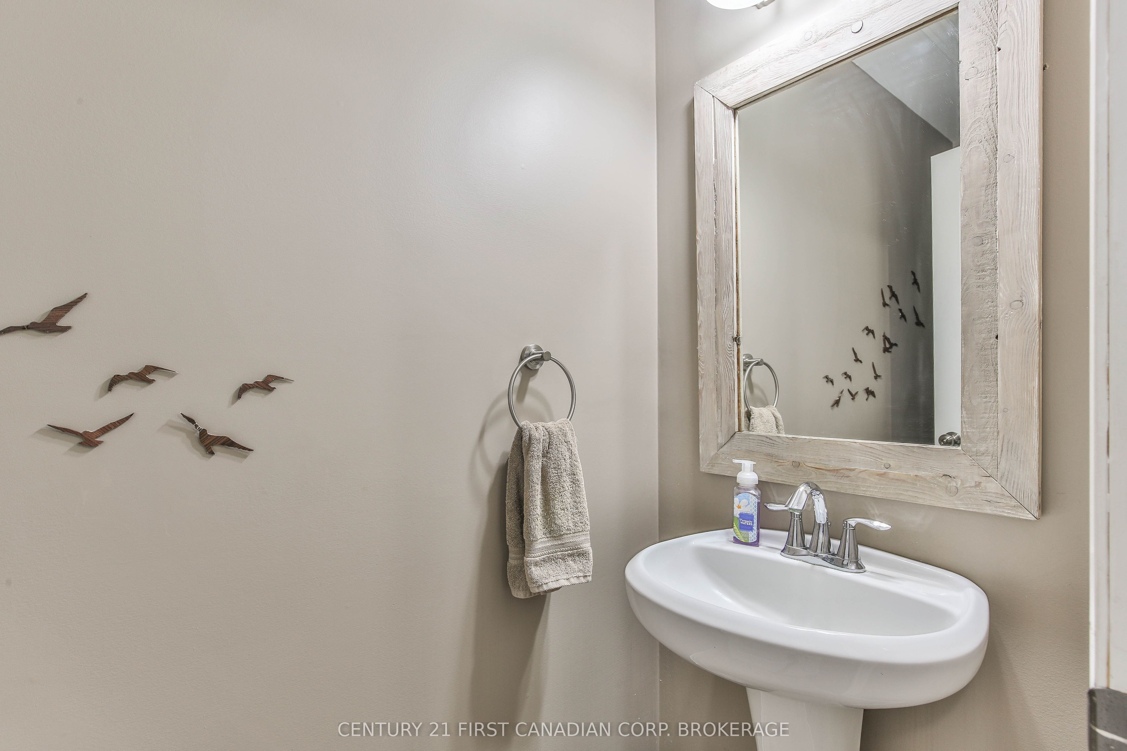 232 Brock Street Property Photo 7