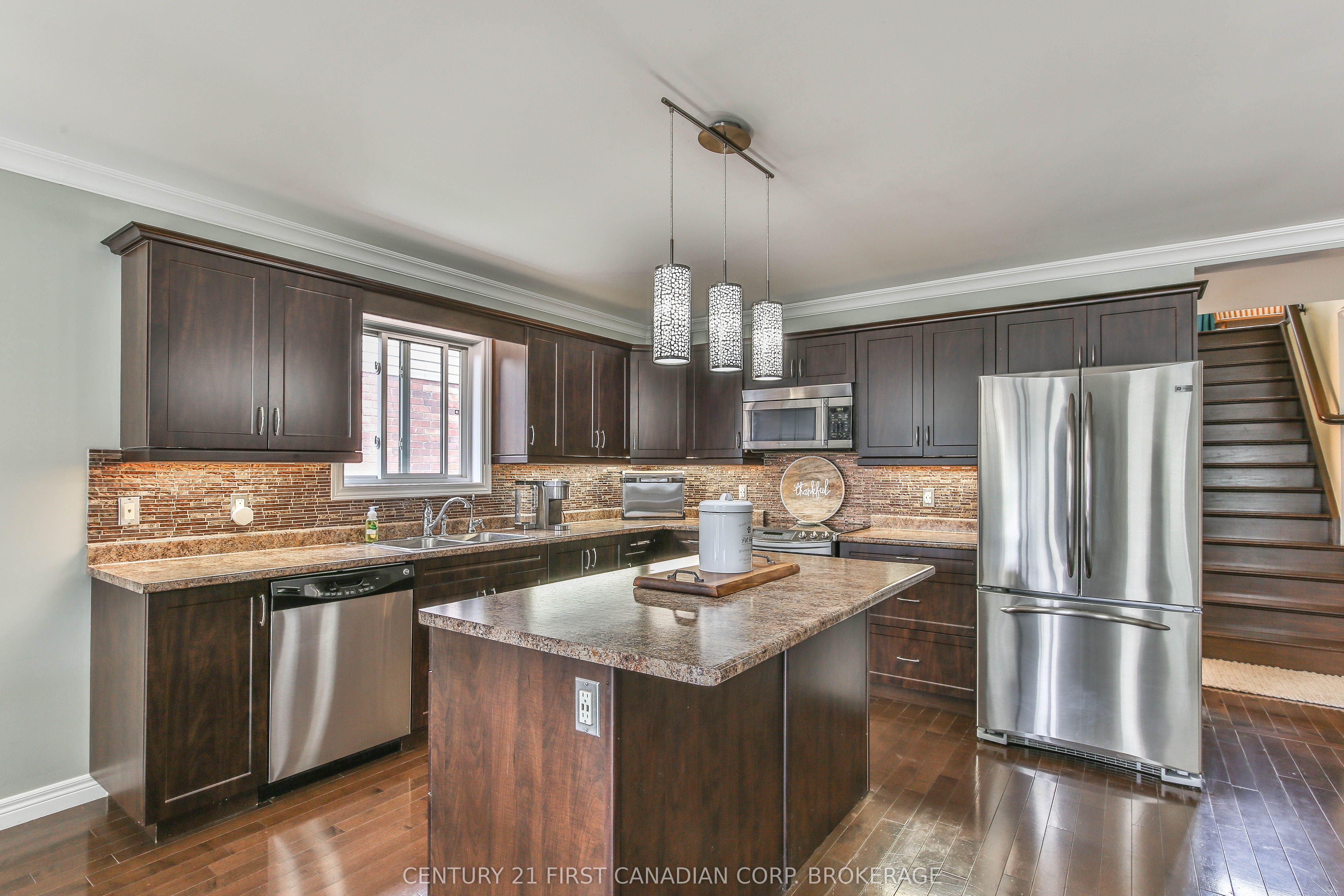 232 Brock Street Property Photo 8