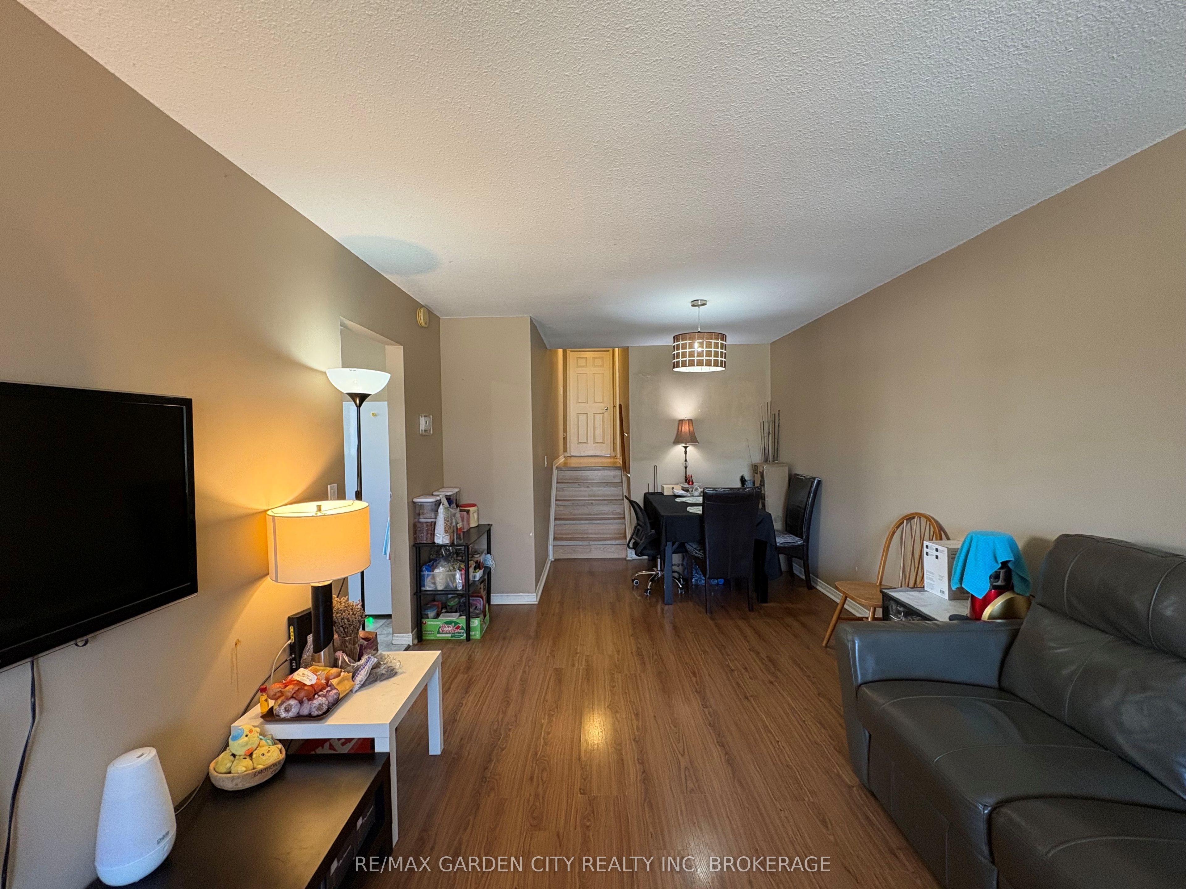 23 Poplar Crescent Property Photo 3