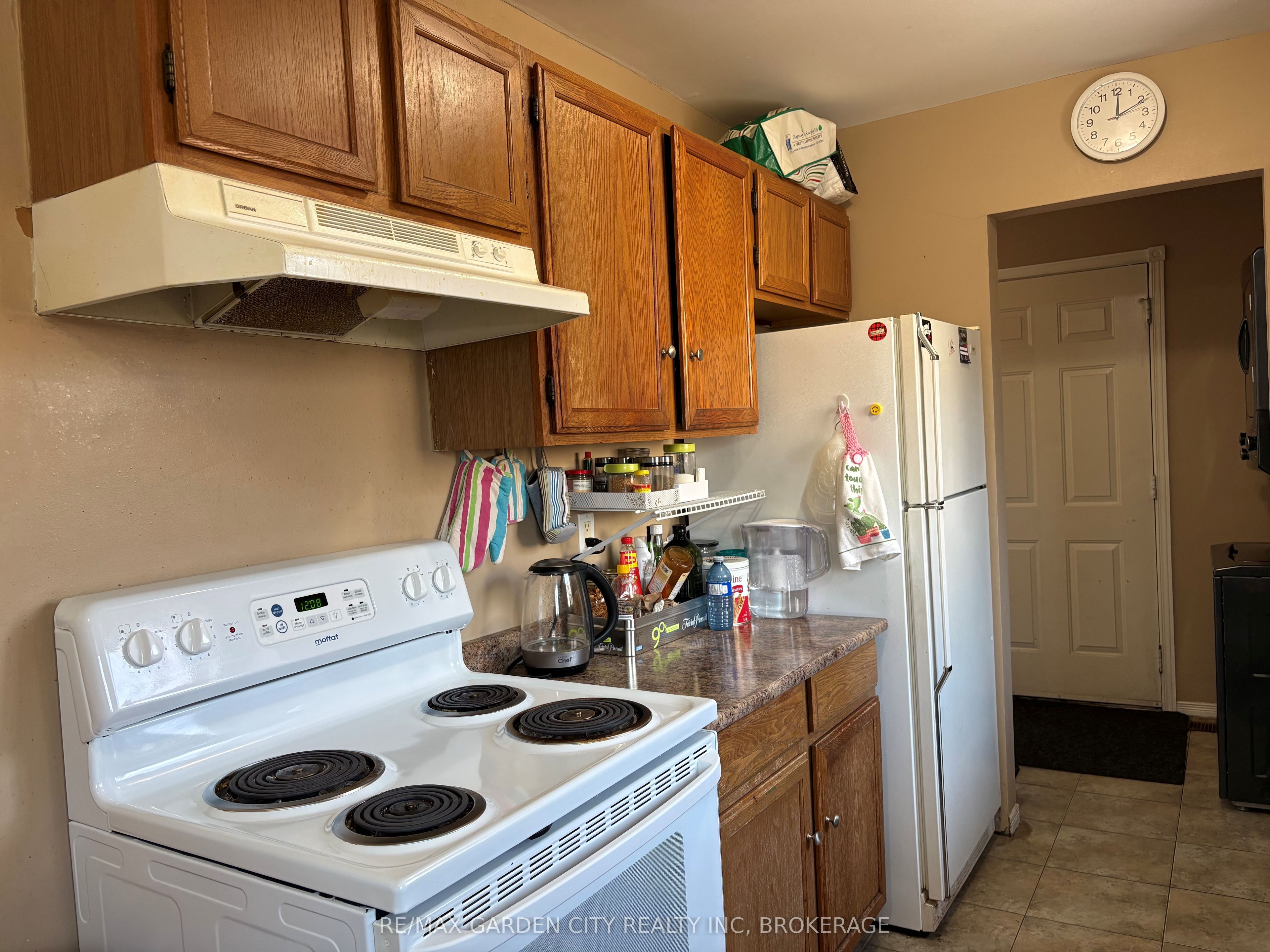 23 Poplar Crescent Property Photo 6