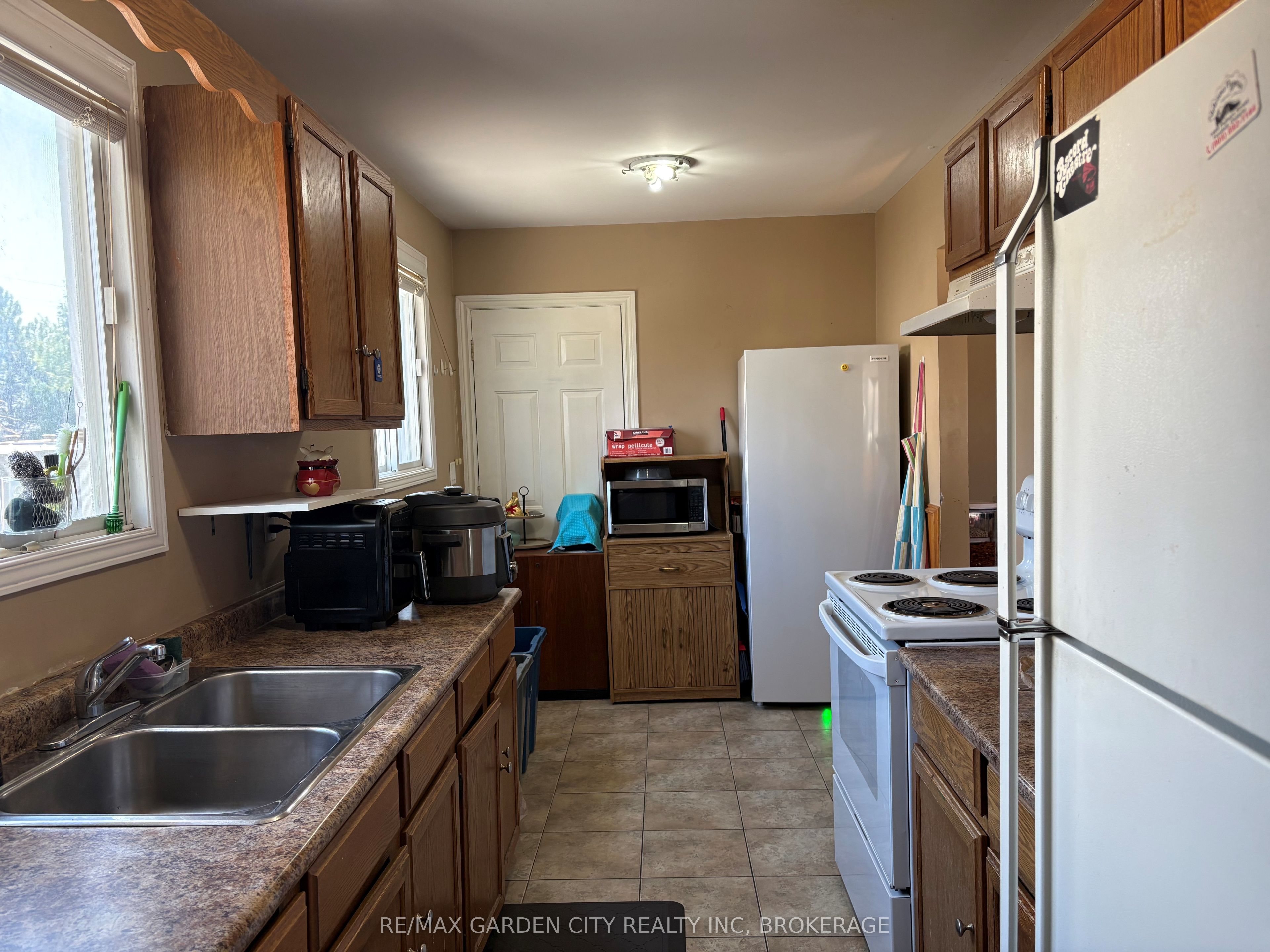 23 Poplar Crescent Property Photo 7