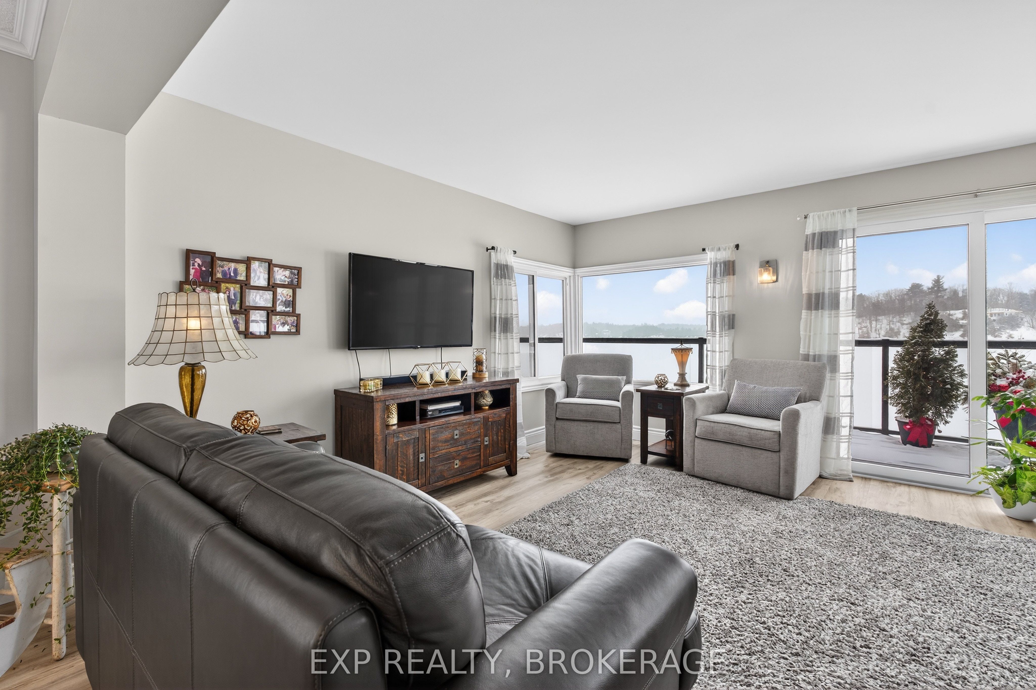 760 Cedar Park Lane Property Photo 4