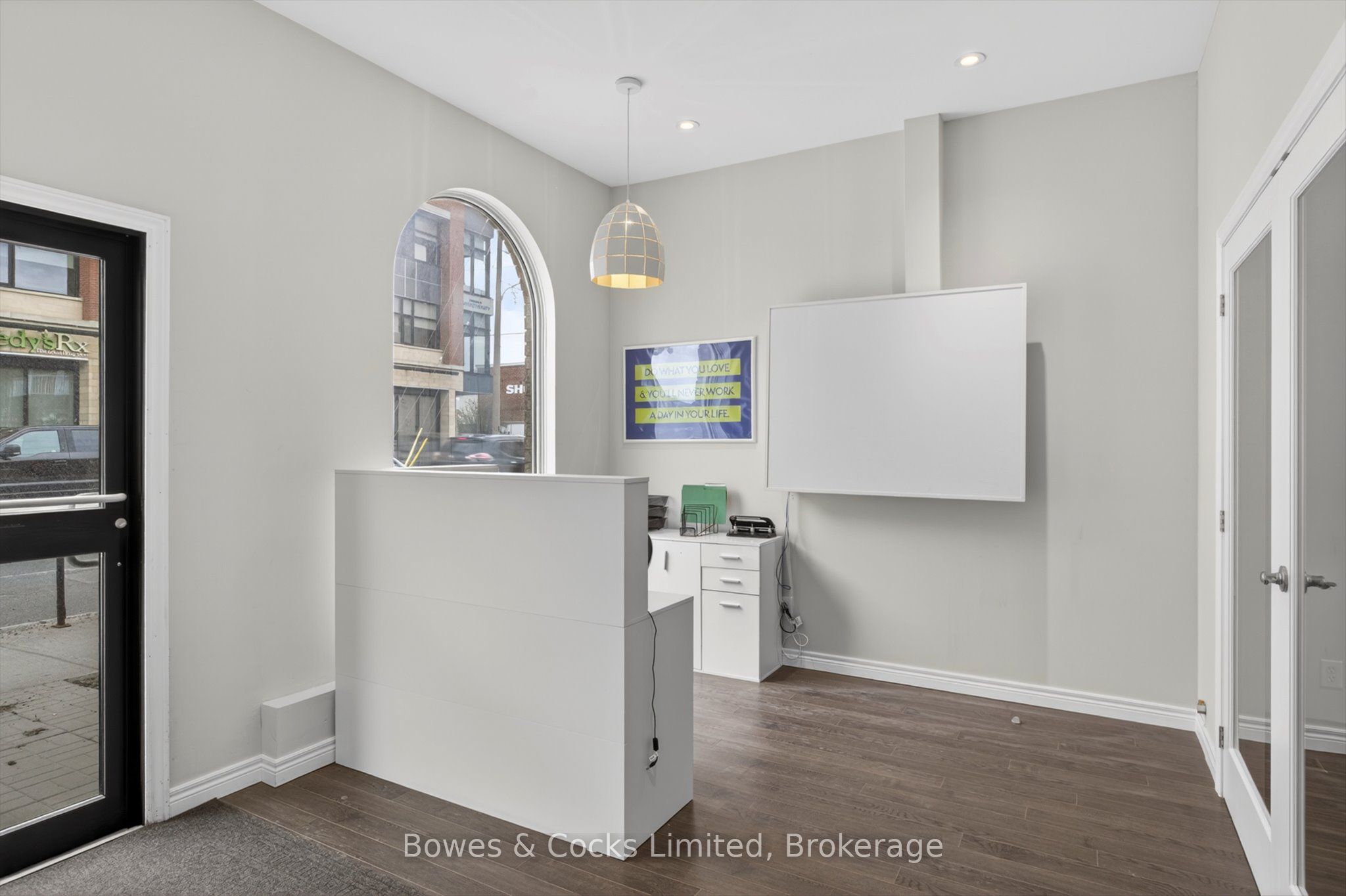 269 Charlotte Street Property Photo 4