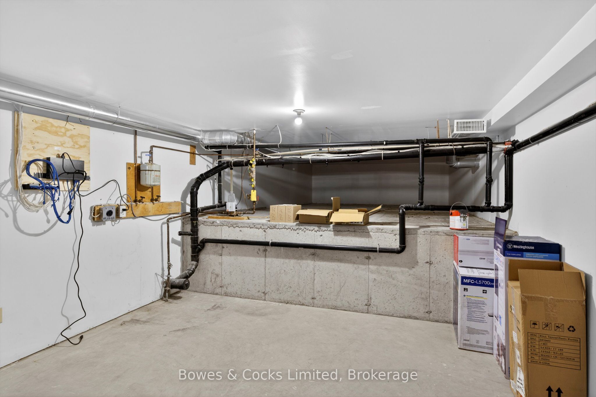 269 Charlotte Street Property Photo 31