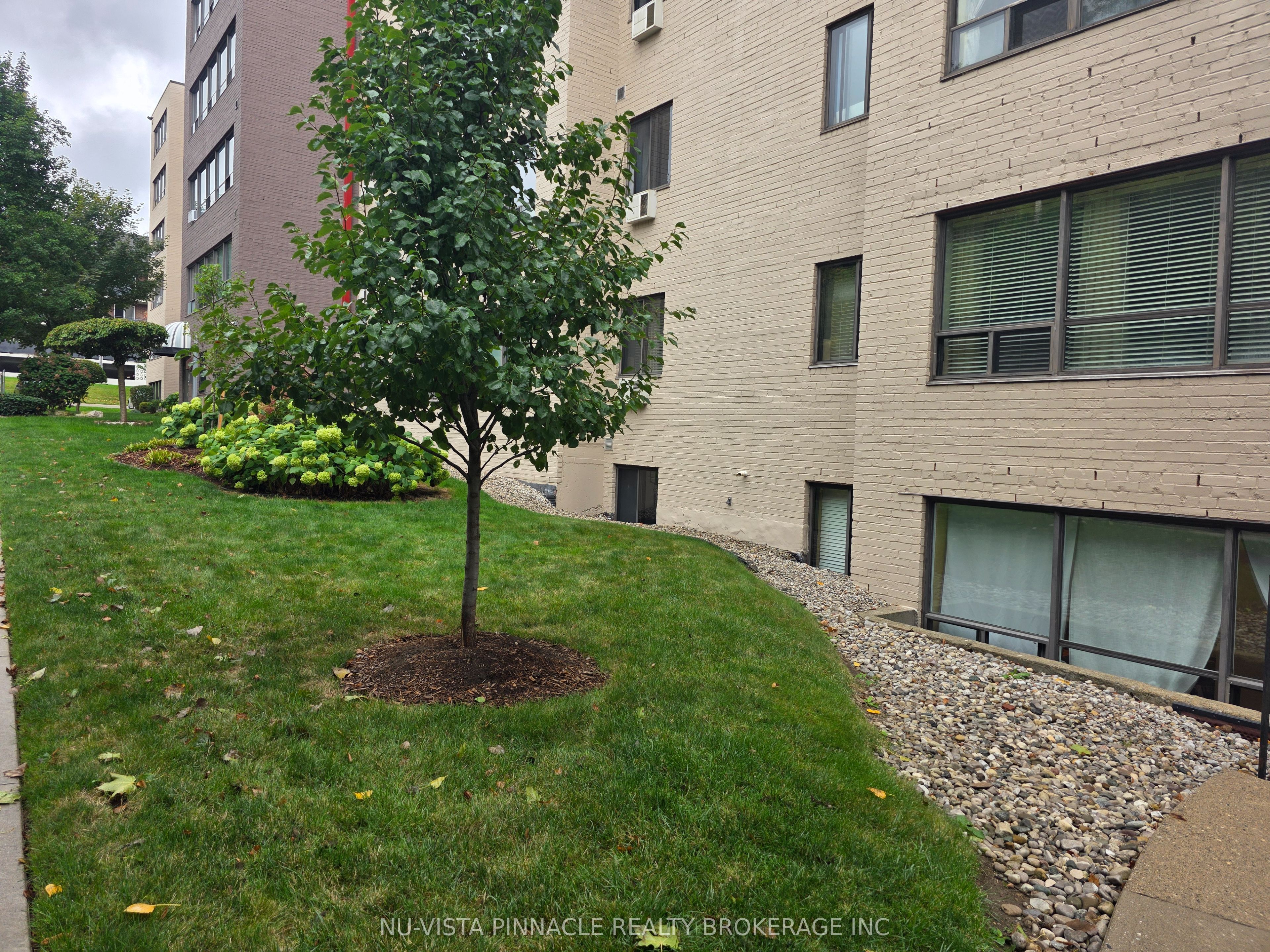 650 Cheapside Street B1 Property Photo 2