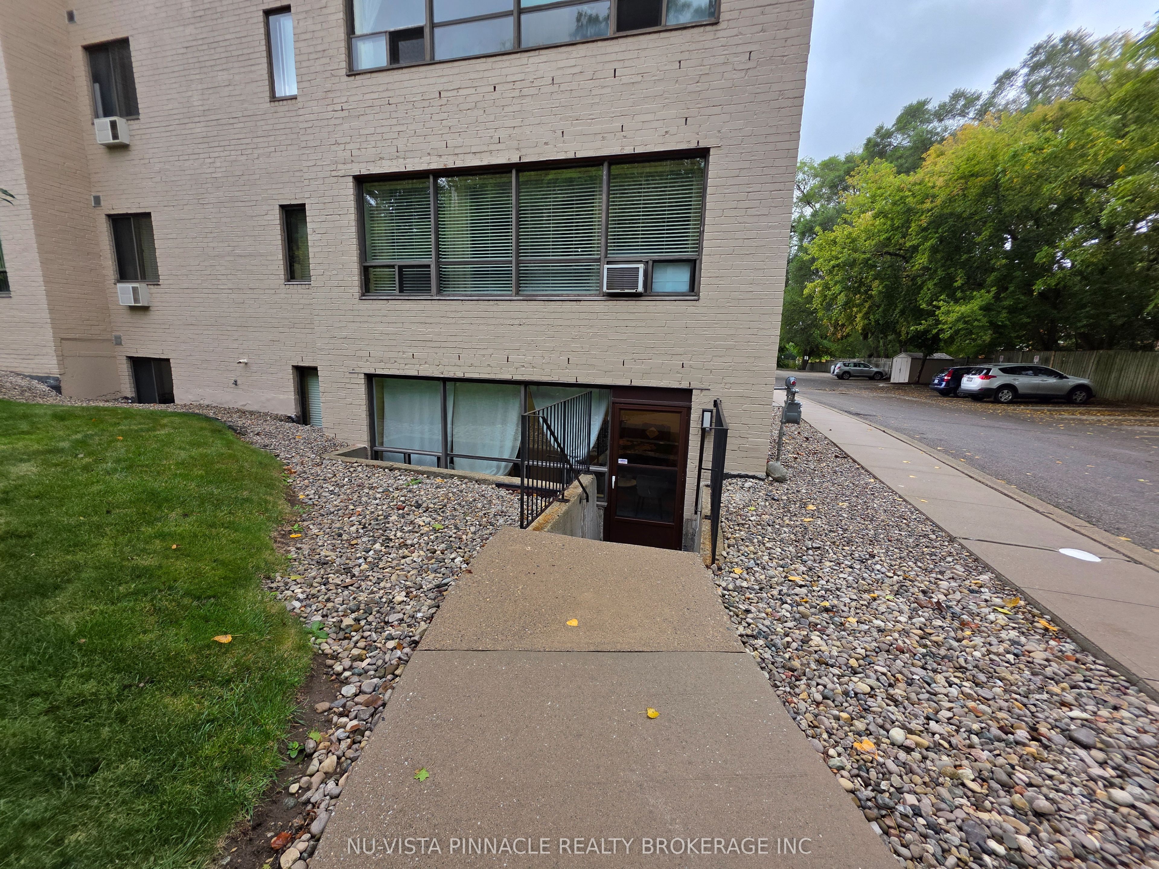 650 Cheapside Street B1 Property Photo 4