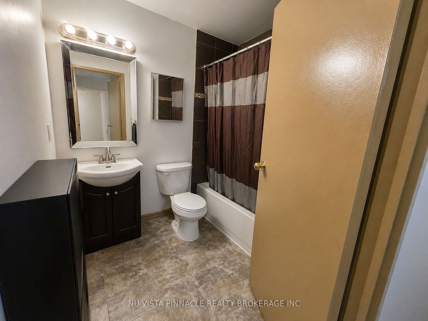650 Cheapside Street B1 Property Photo 11
