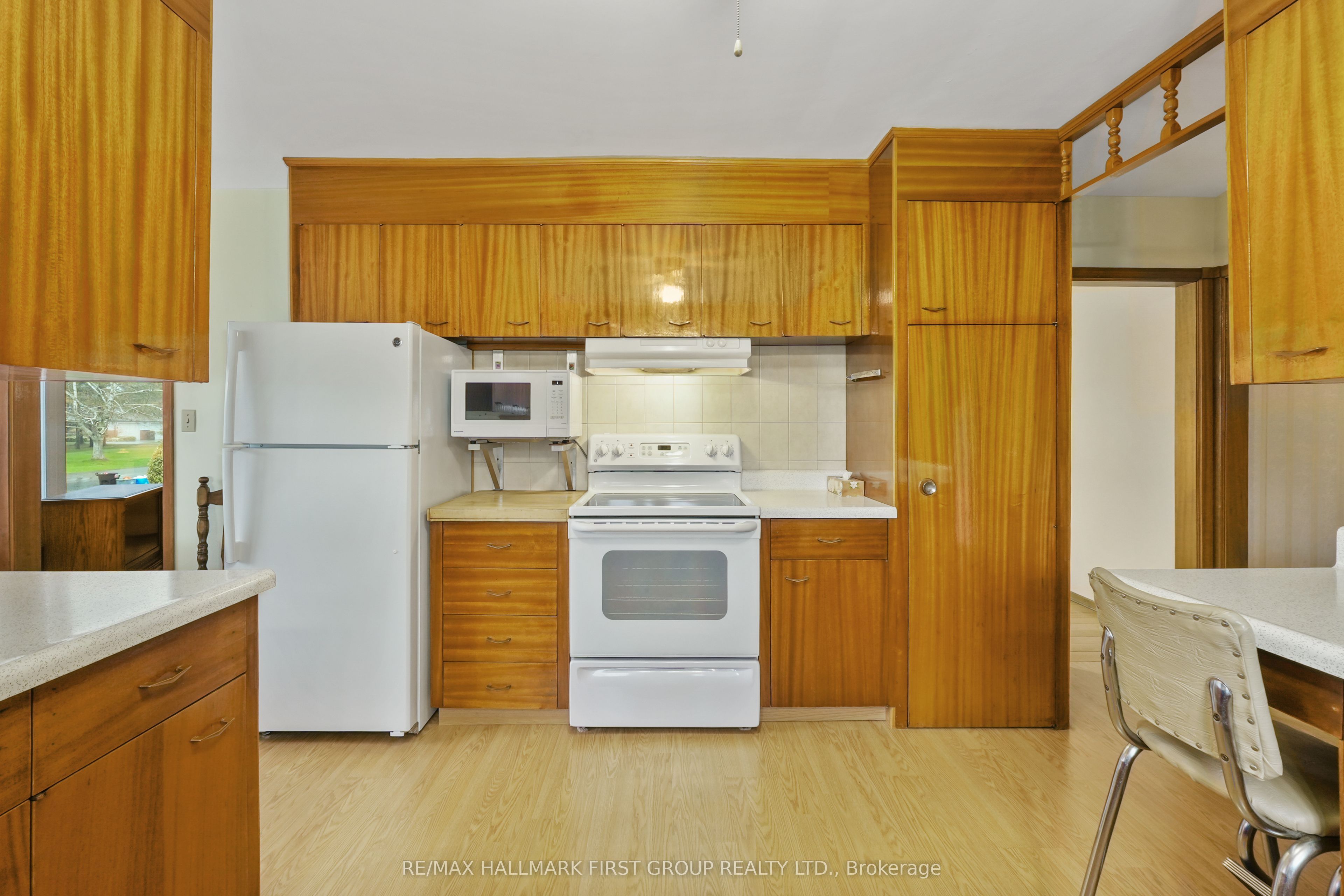 12 Maplewood Boulevard Property Photo 10
