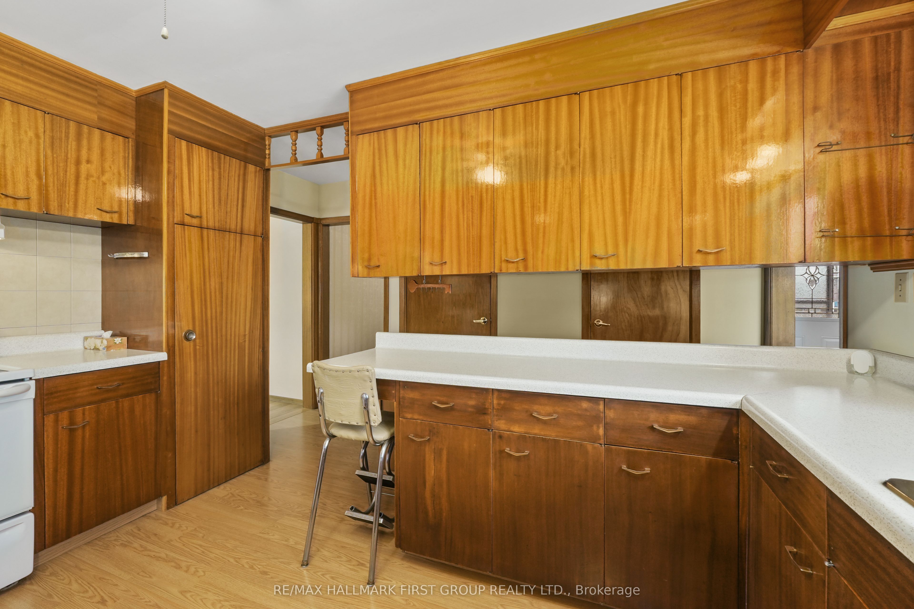 12 Maplewood Boulevard Property Photo 11