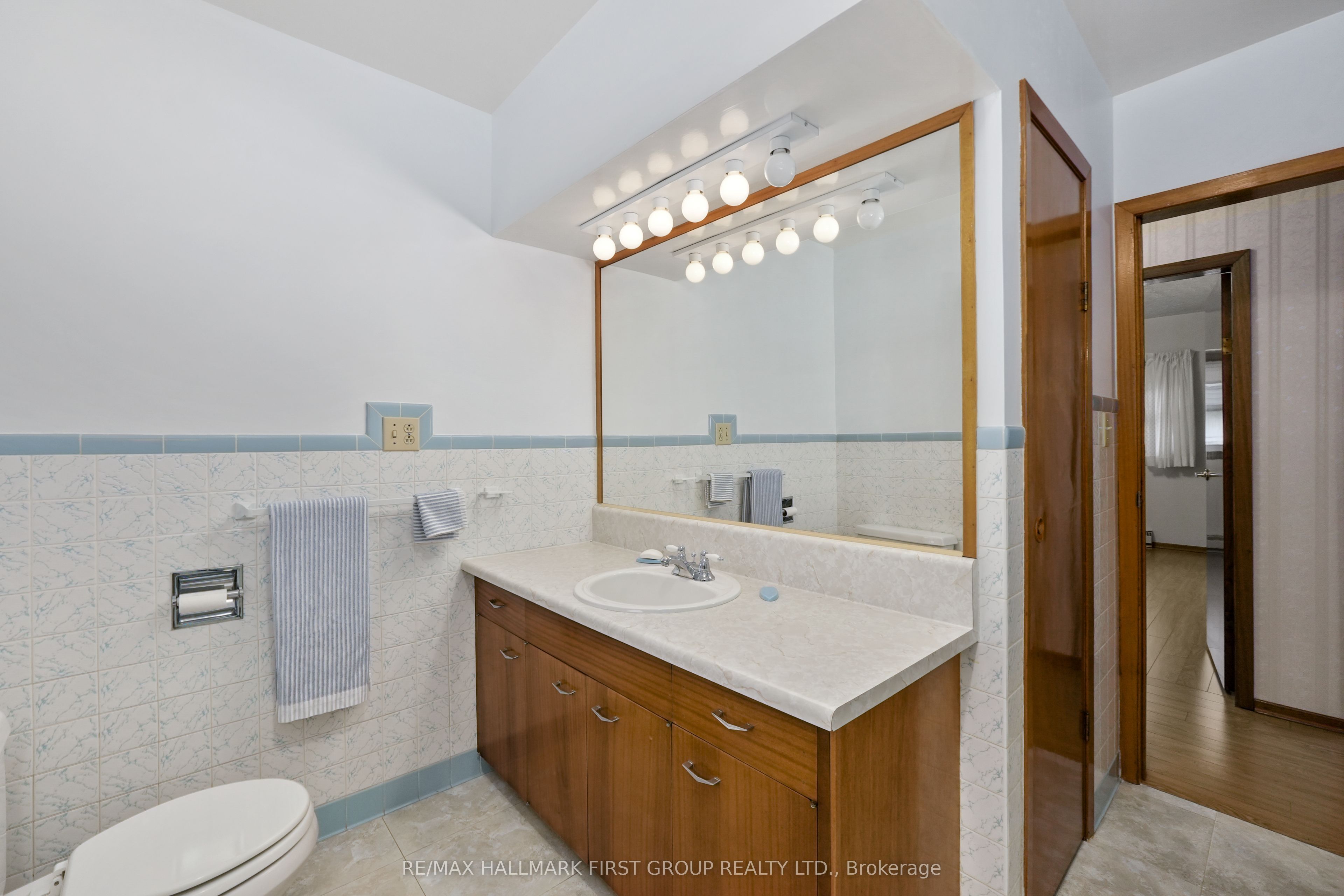 12 Maplewood Boulevard Property Photo 23