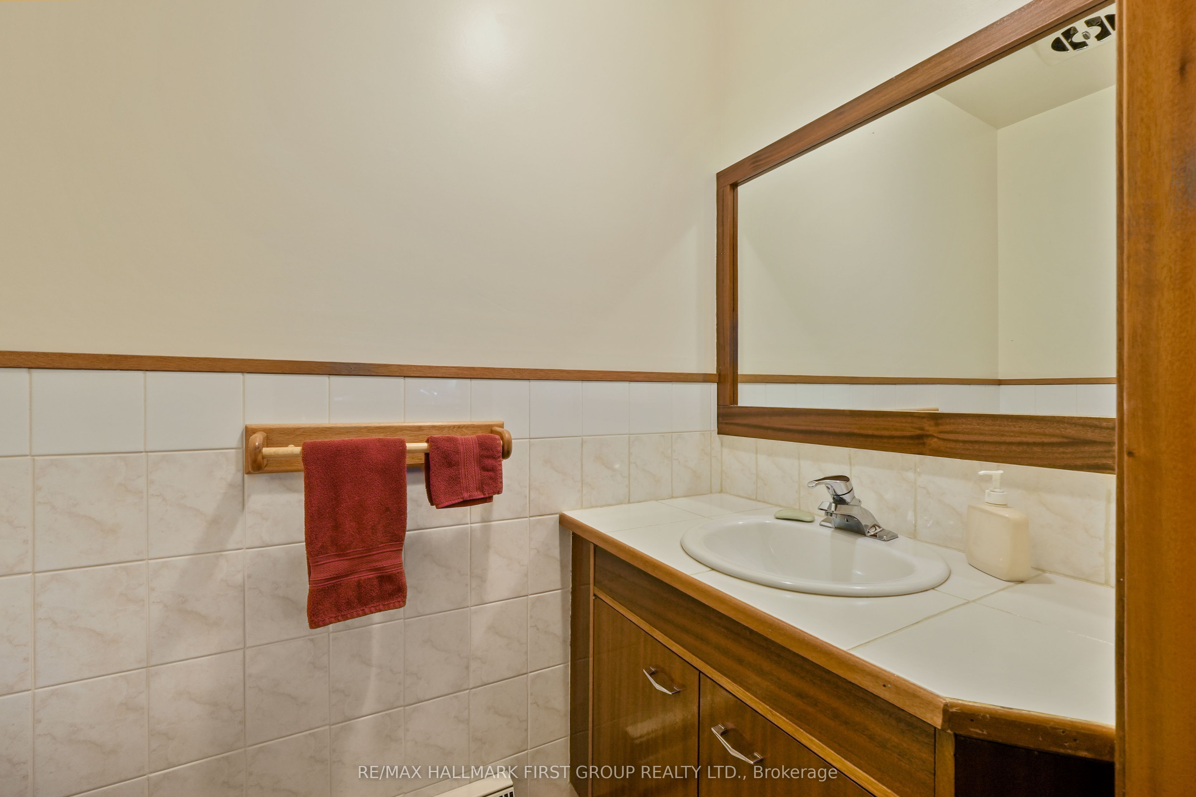 12 Maplewood Boulevard Property Photo 27