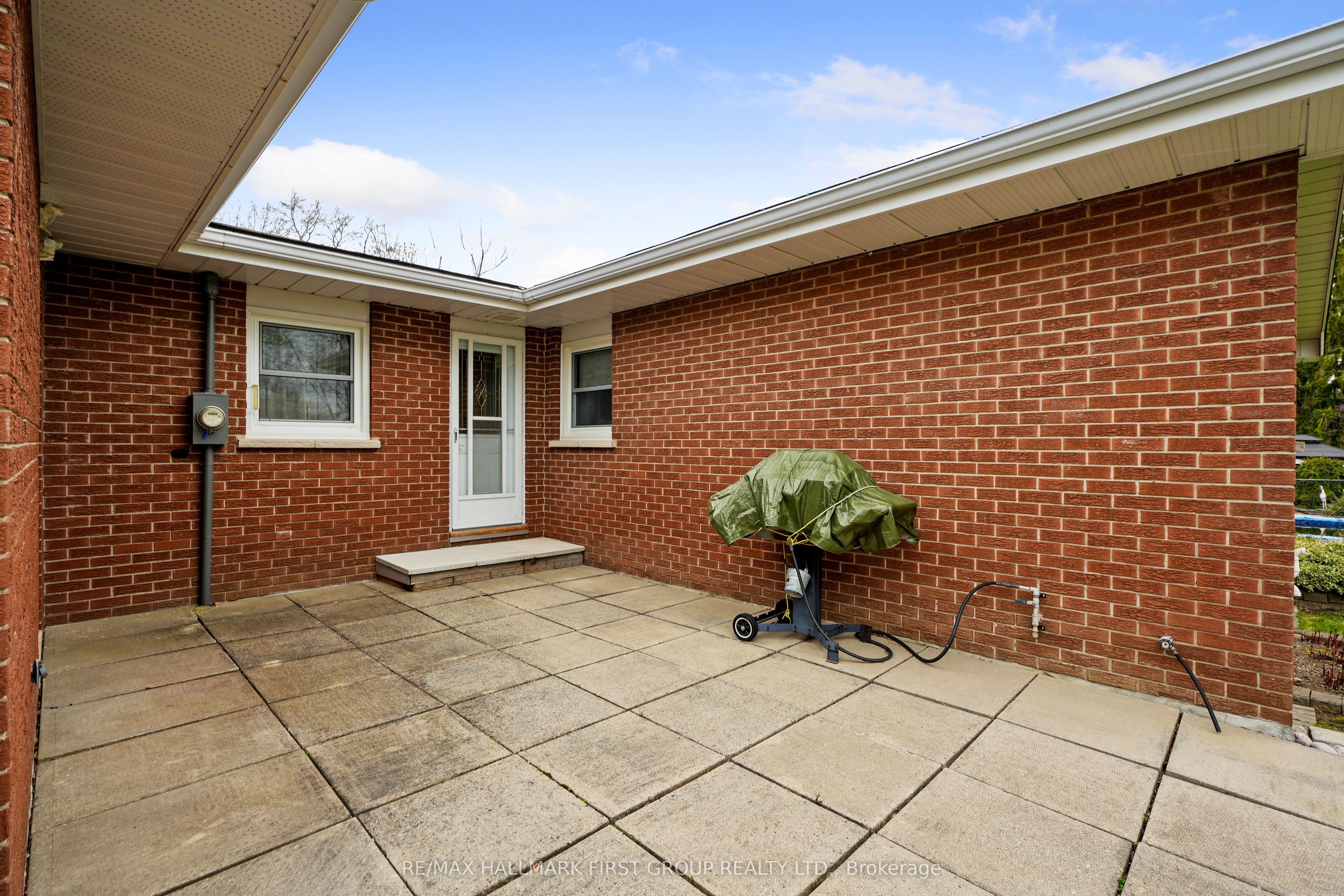 12 Maplewood Boulevard Property Photo 40