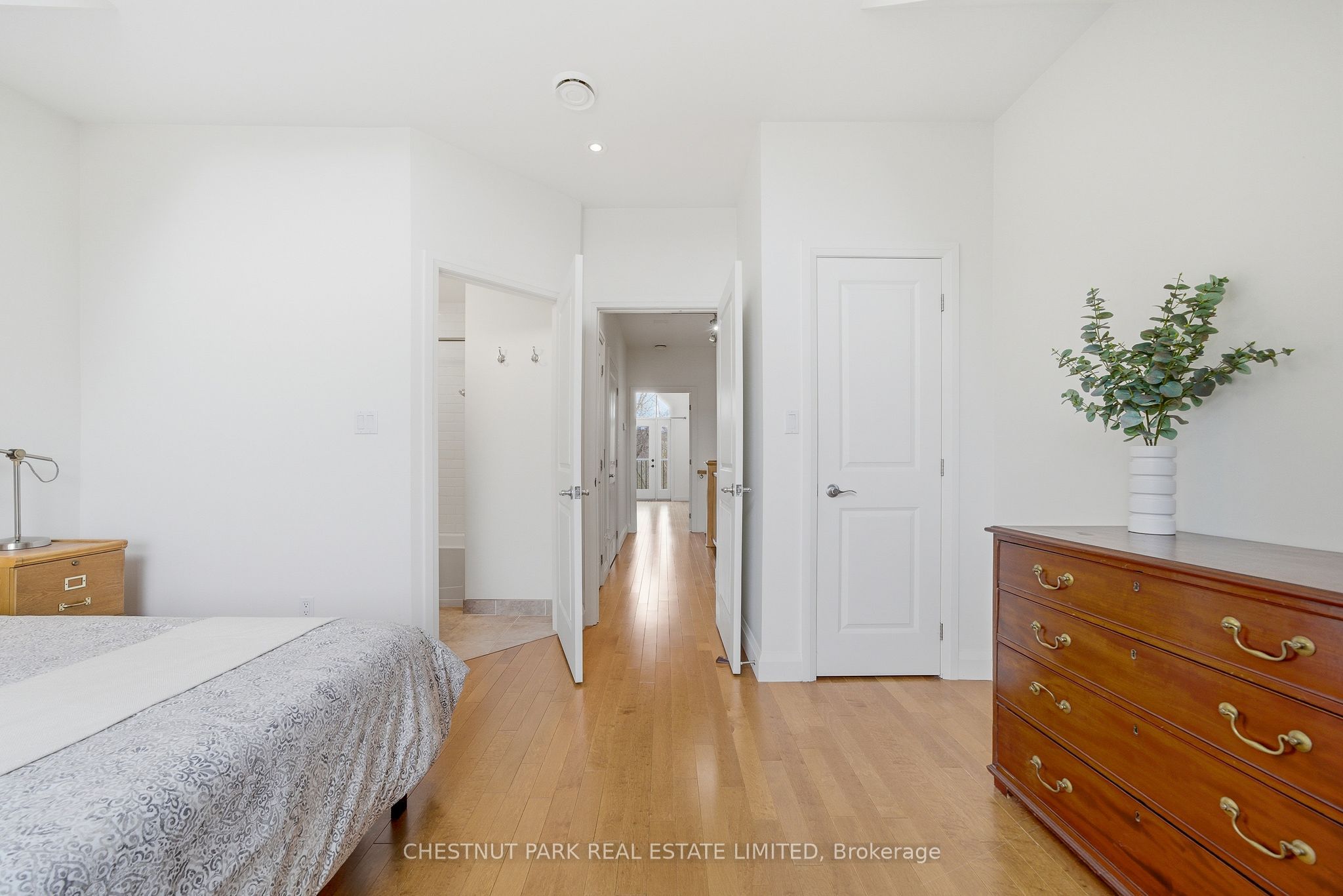 4 Bridge Street 2 Property Photo 33