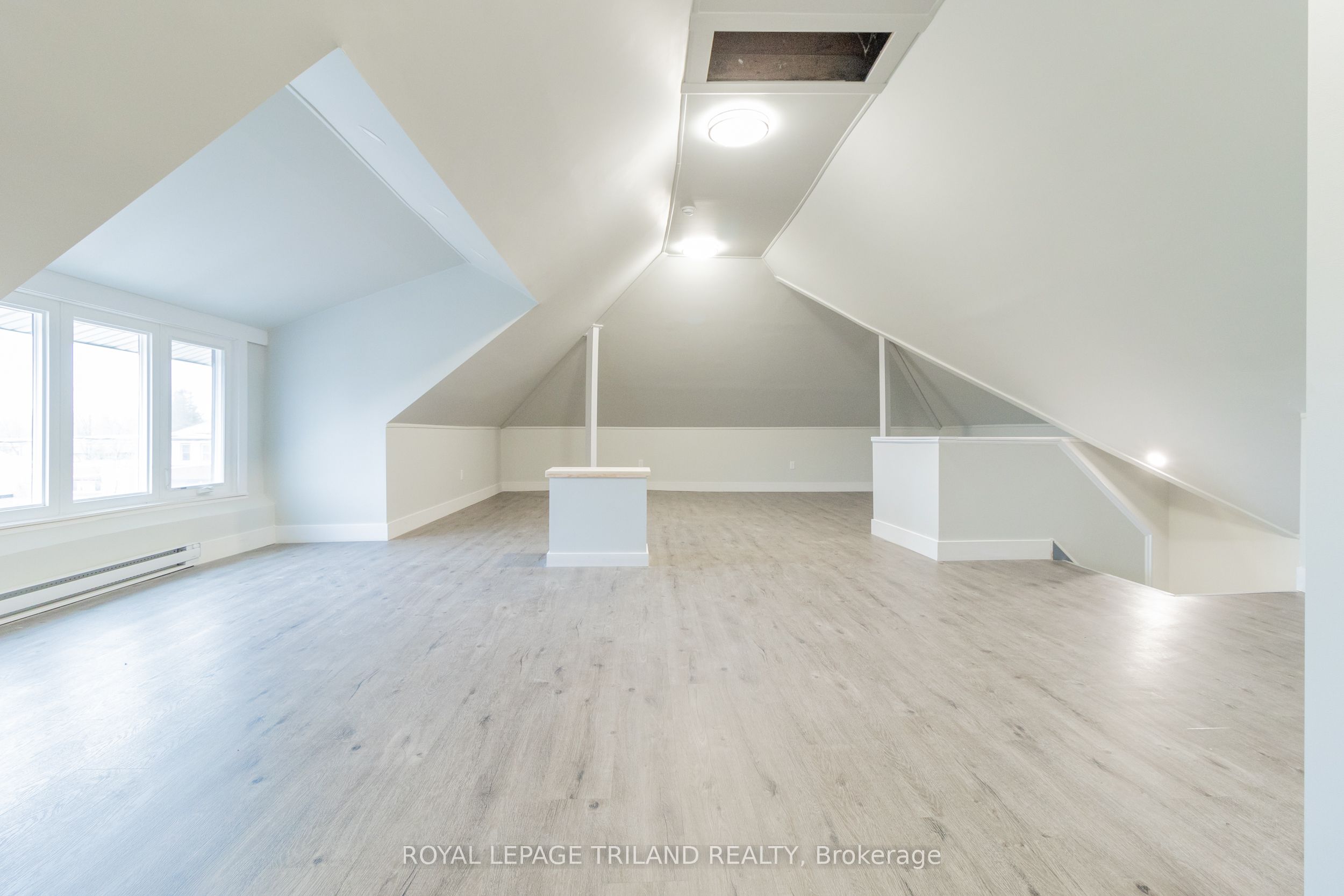 11 Goshen Street N Property Photo 24