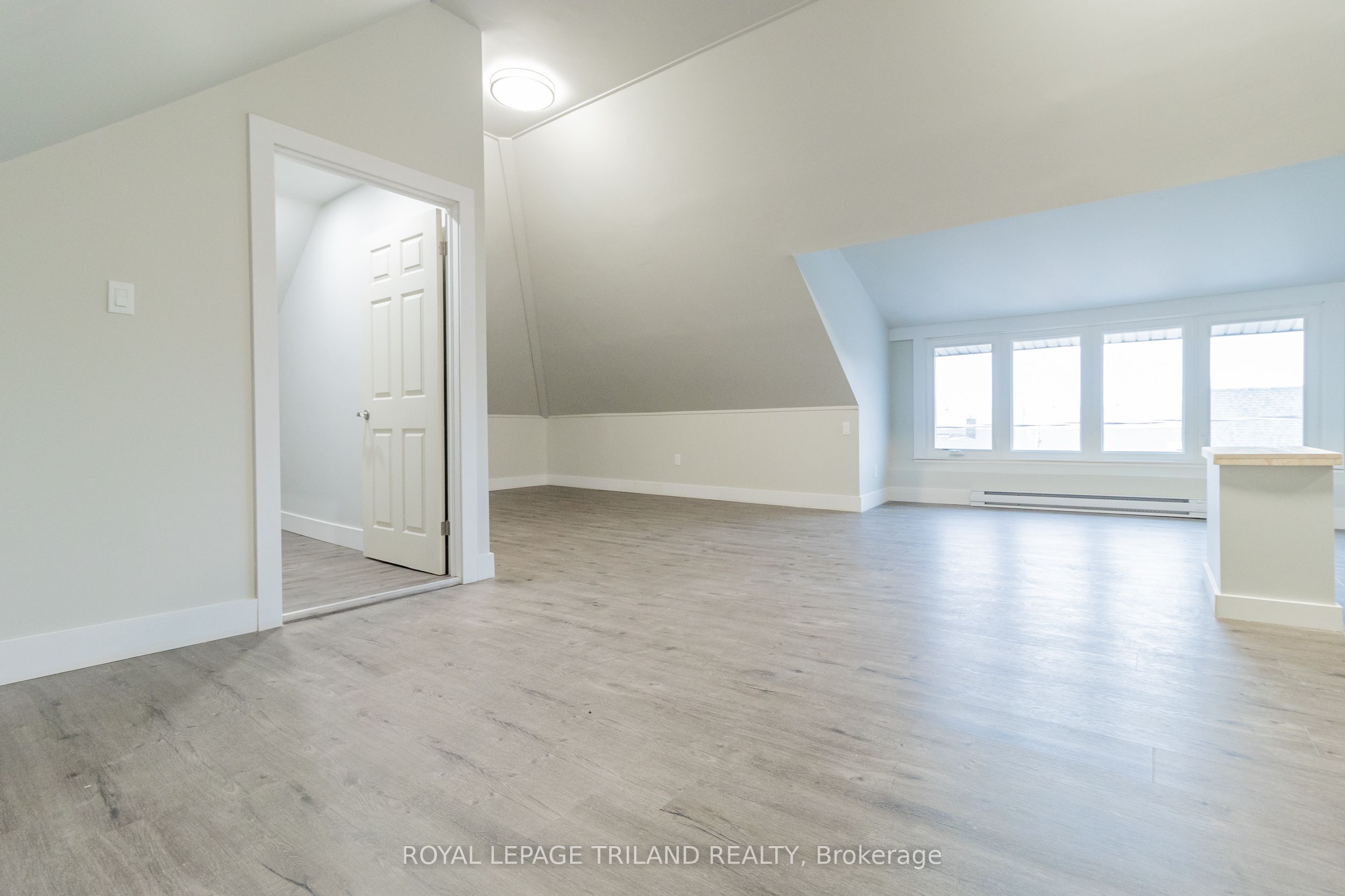 11 Goshen Street N Property Photo 25