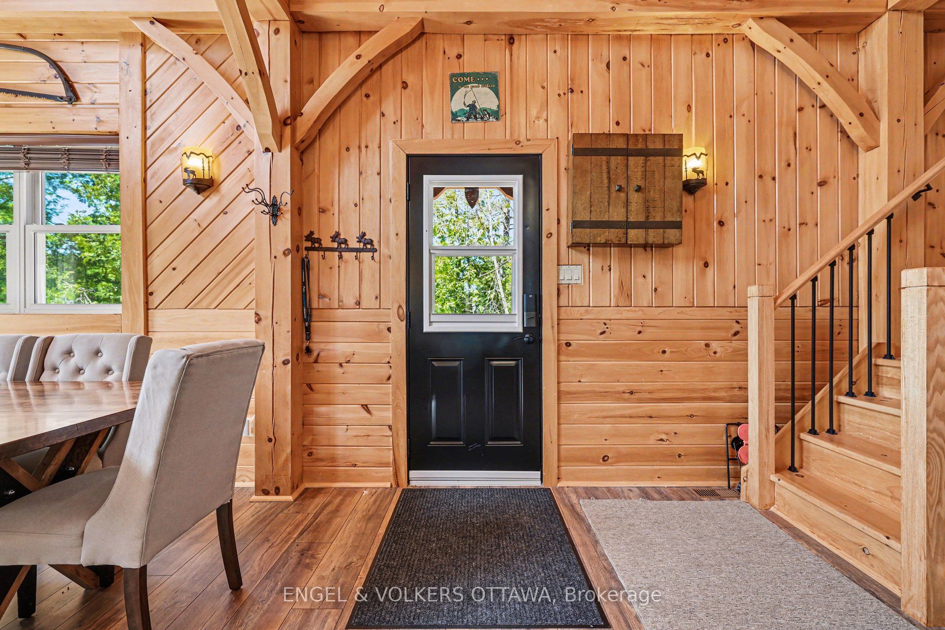 1244 Marshall Lane Property Photo 4