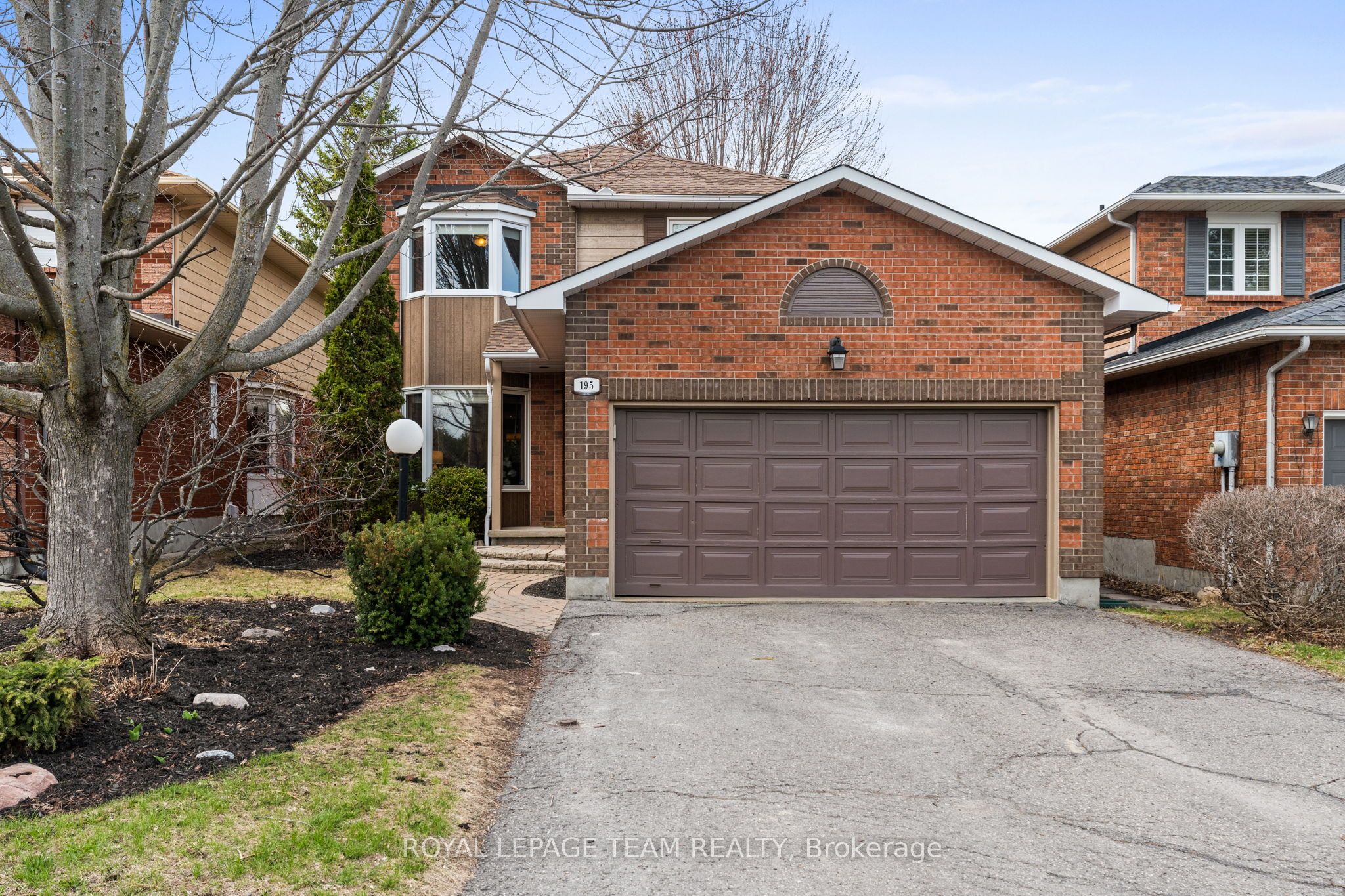195 Walden Drive Property Photo 1