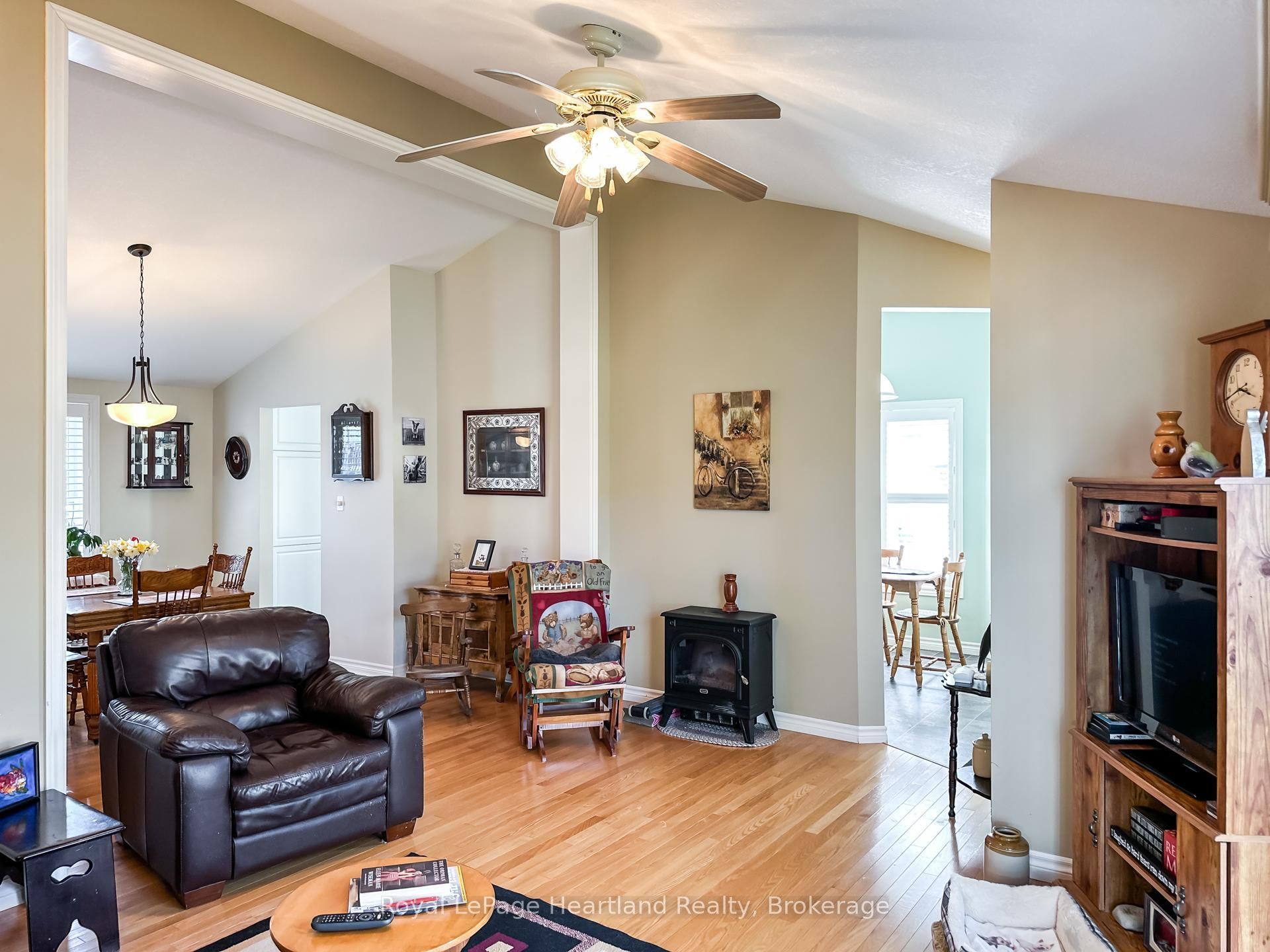 22 Algonquin Lane Property Photo 16