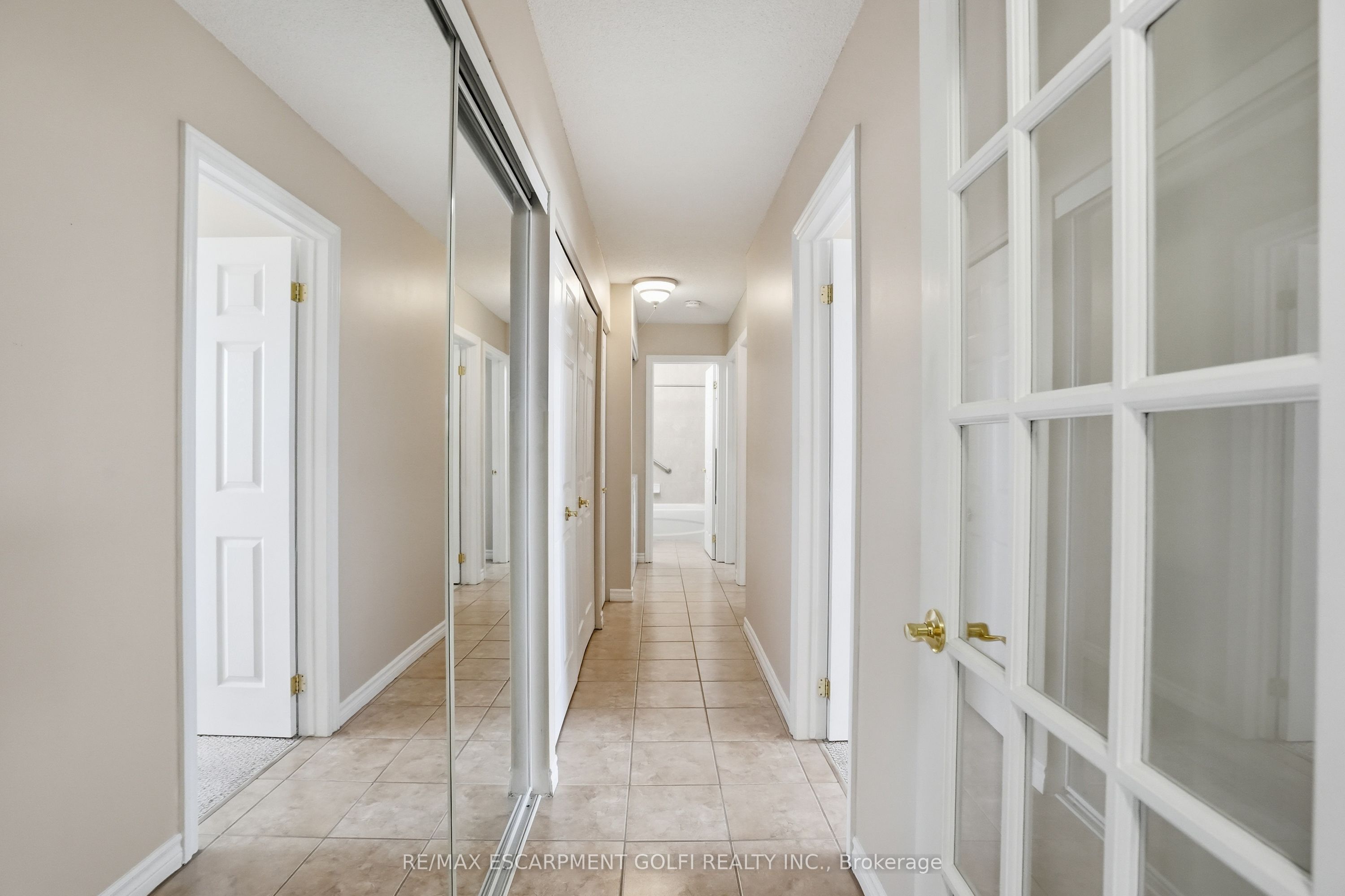 793 Colborne Street E 512 Property Photo 12