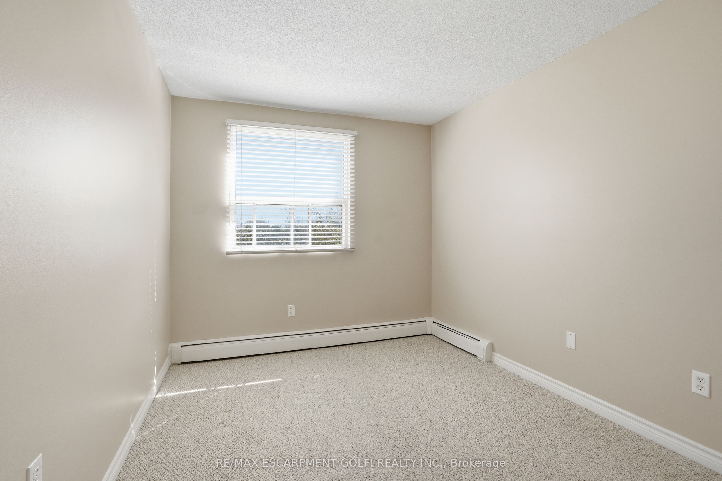 793 Colborne Street E 512 Property Photo 14