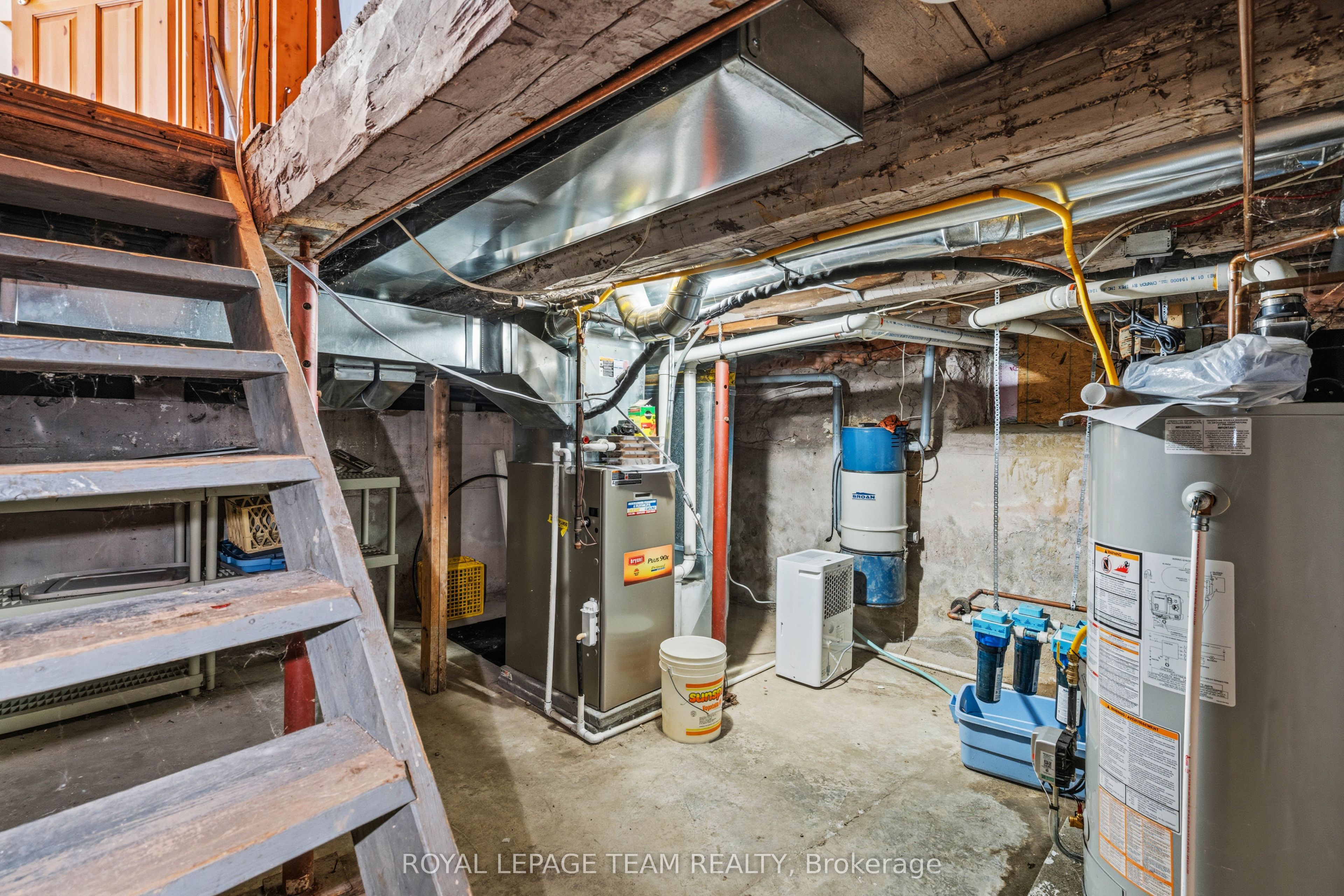 12106 Lakeshore Drive Property Photo 33