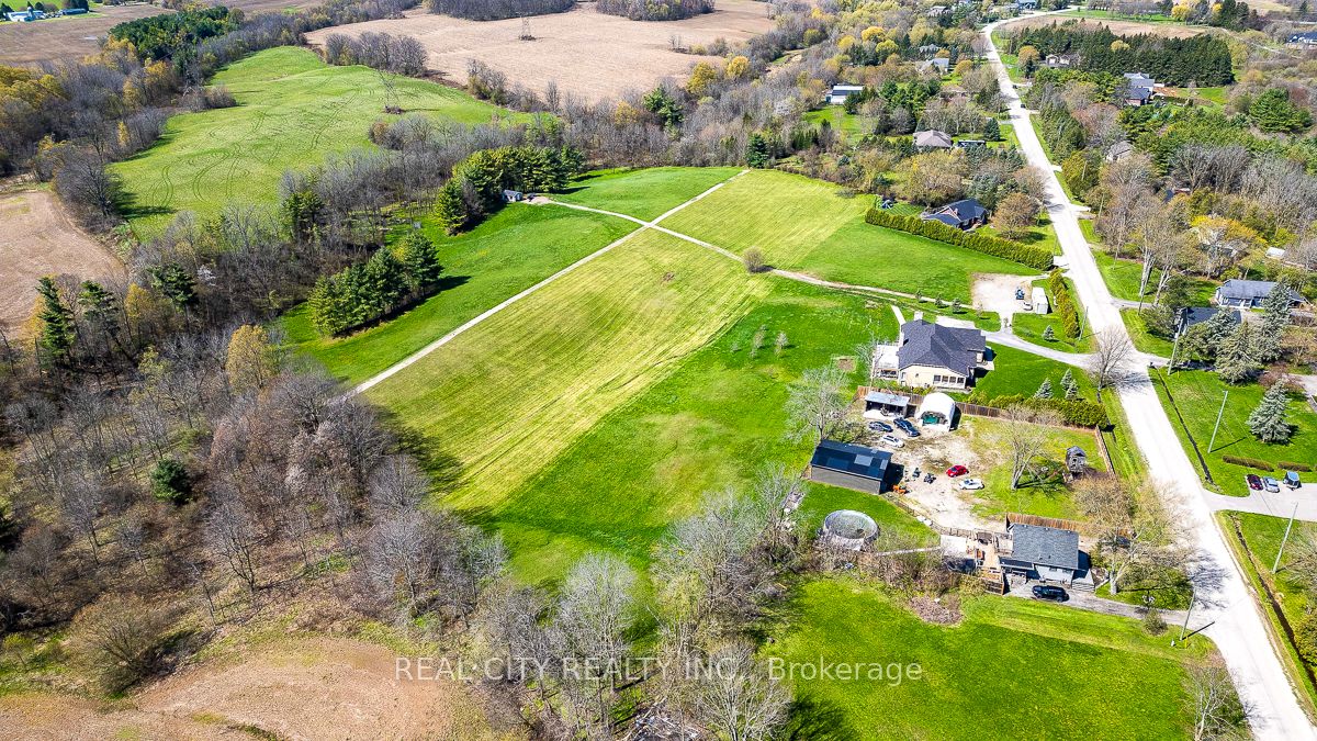 47 River Road Property Photo 9