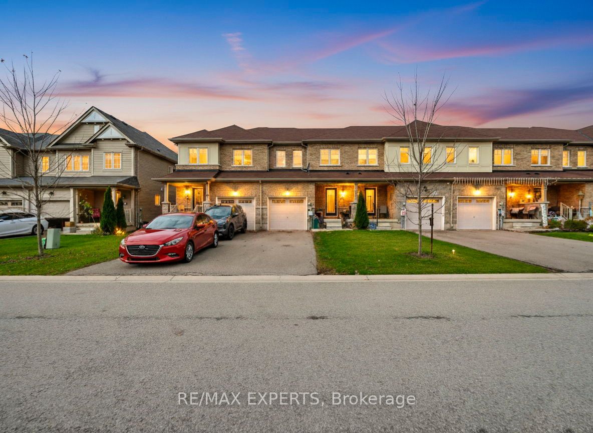 7790 White Pine Crescent