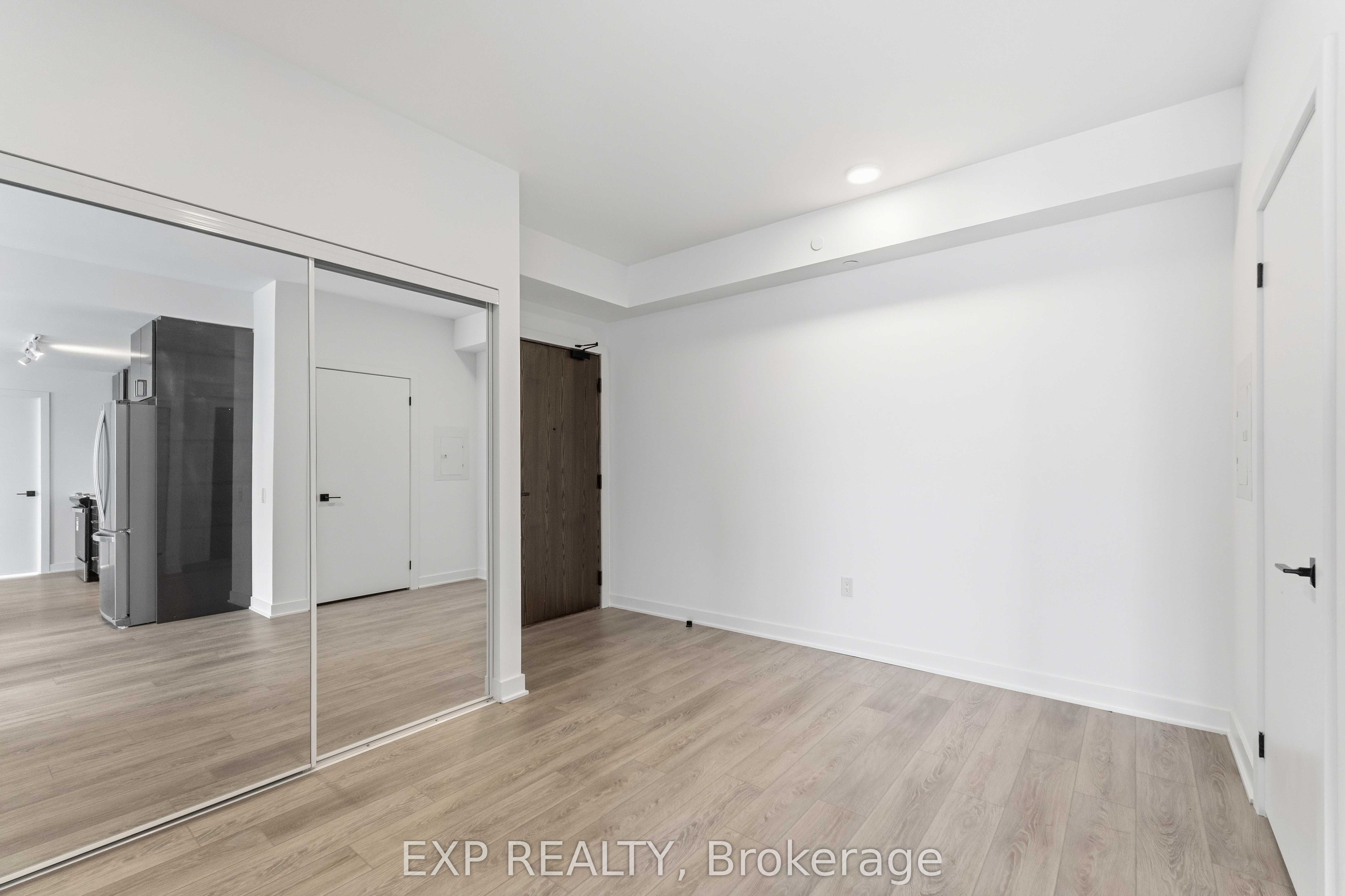 2782 Barton Street E 1017 Property Photo 11