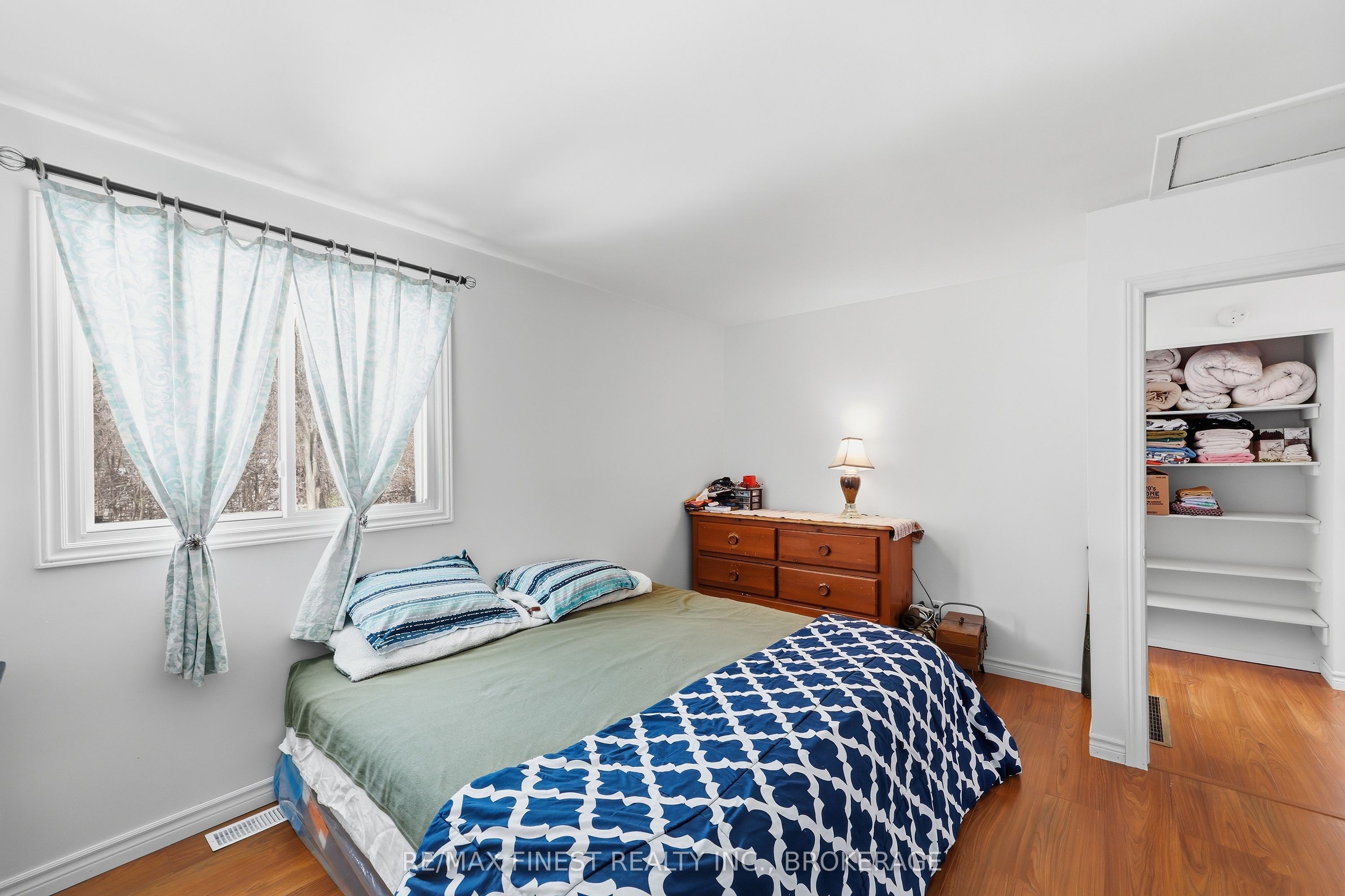 676 Laurier Boulevard Property Photo 14