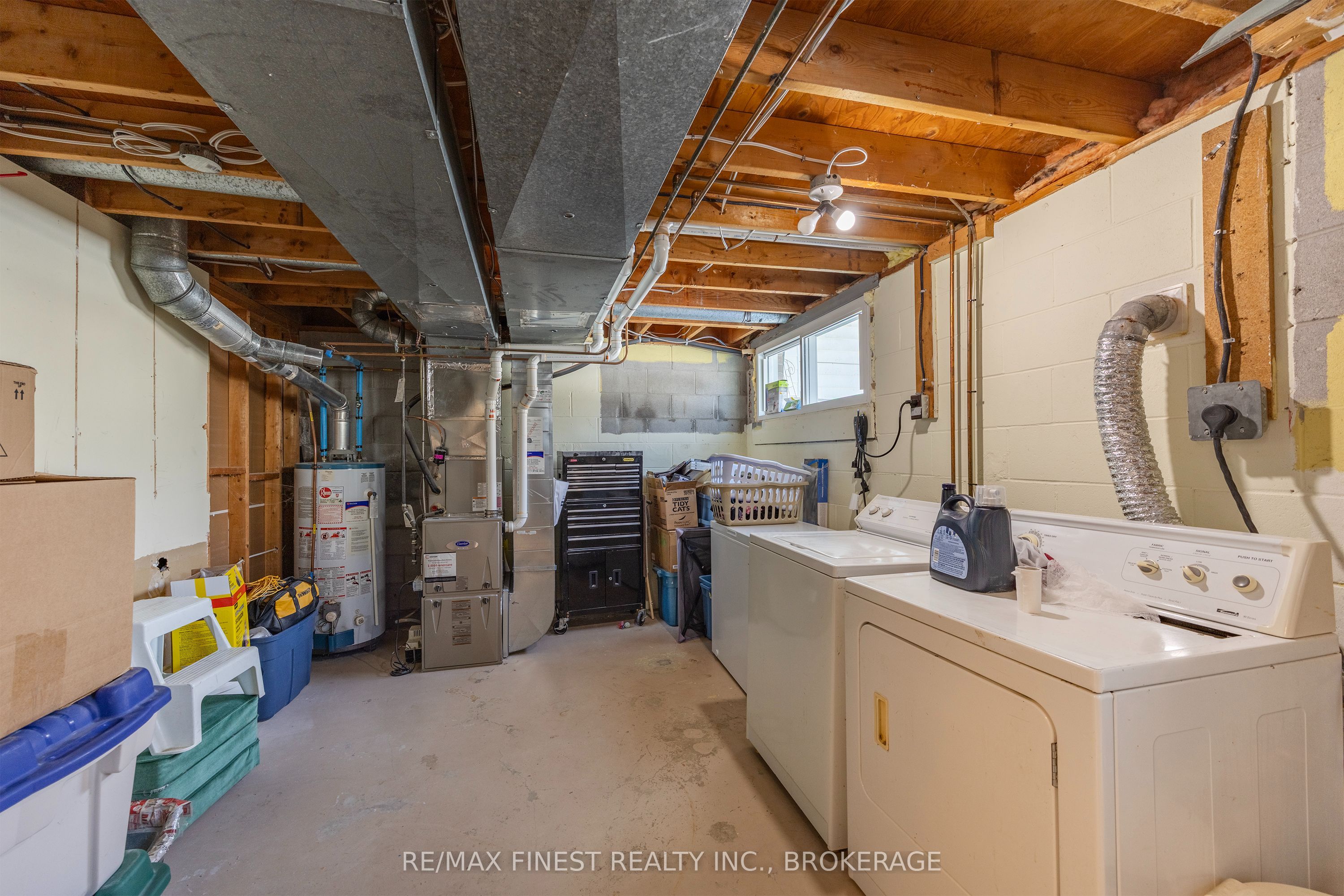 676 Laurier Boulevard Property Photo 22