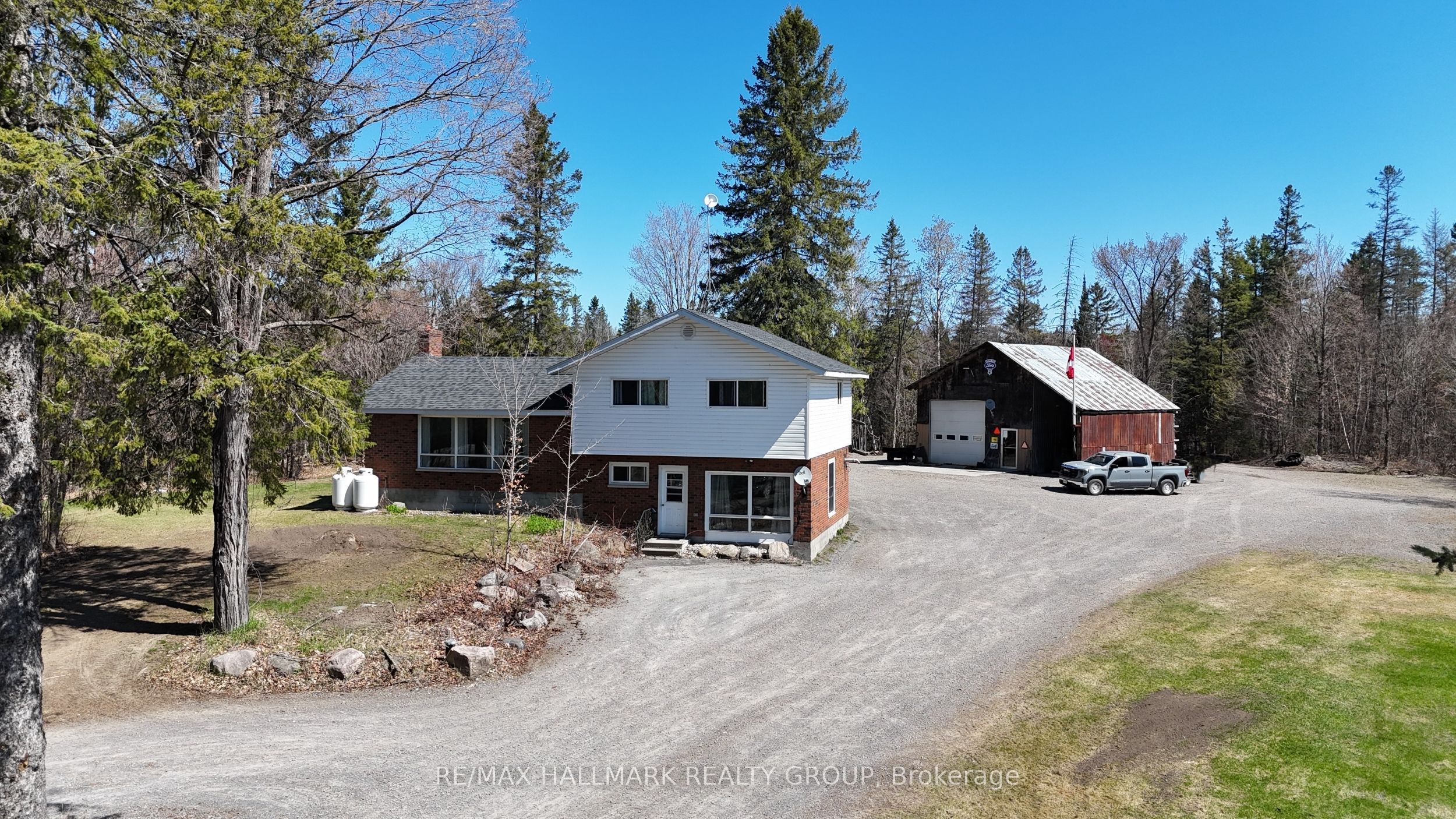 4318 Stonecrest Road Property Photo 1