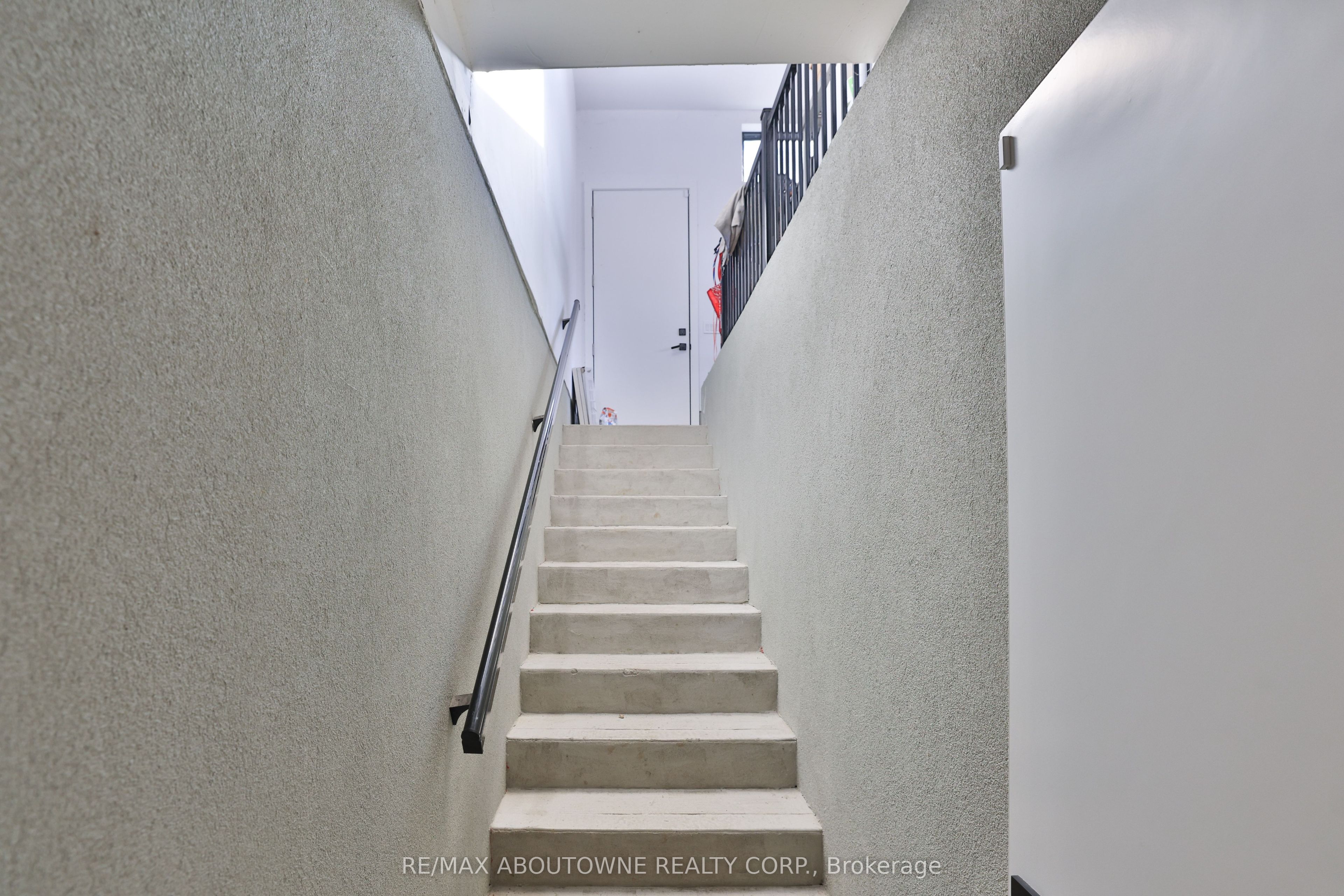 70 Upper Mount Albion Road Property Photo 37