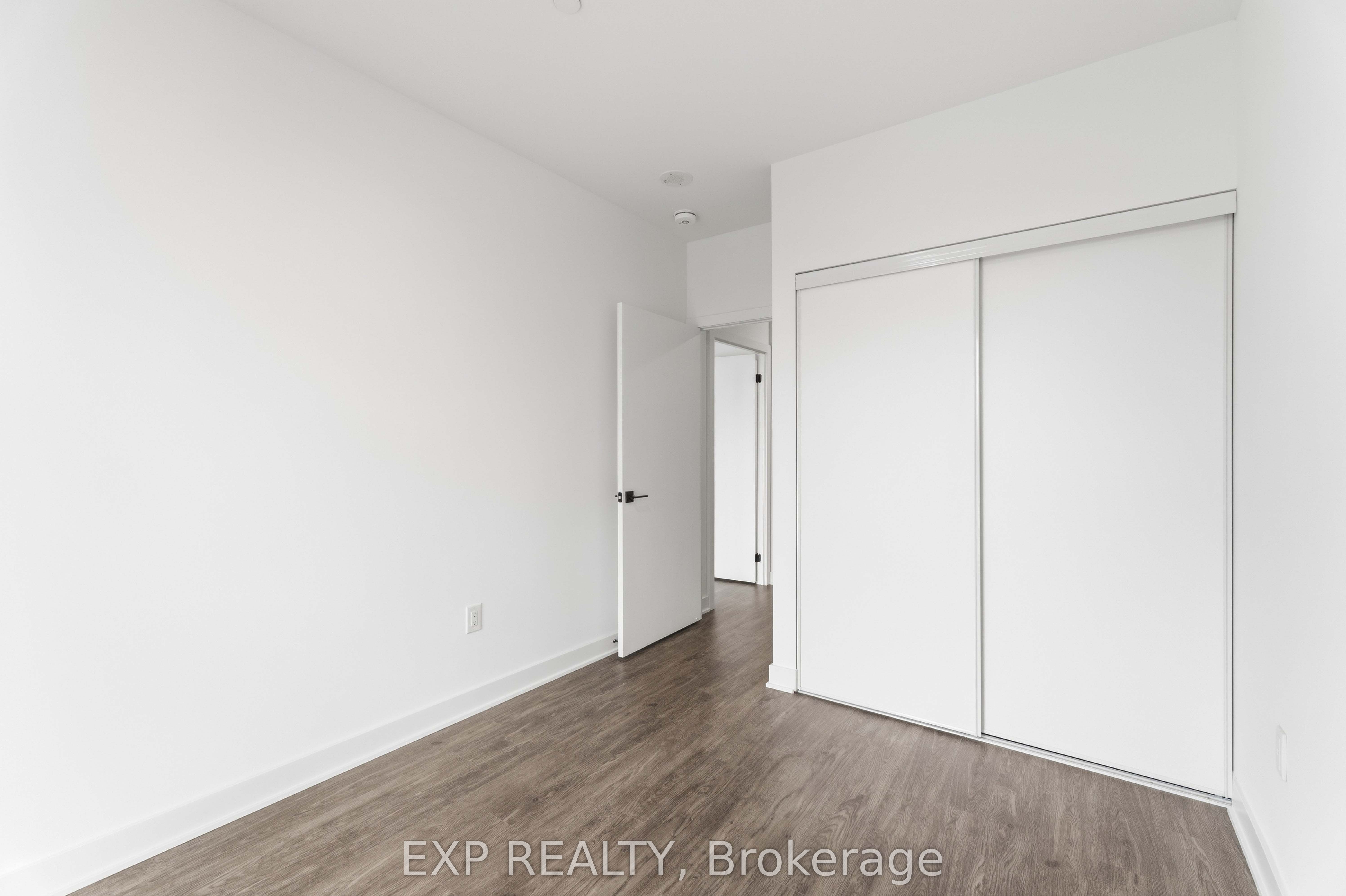 2782 Barton Street E 108 Property Photo 11