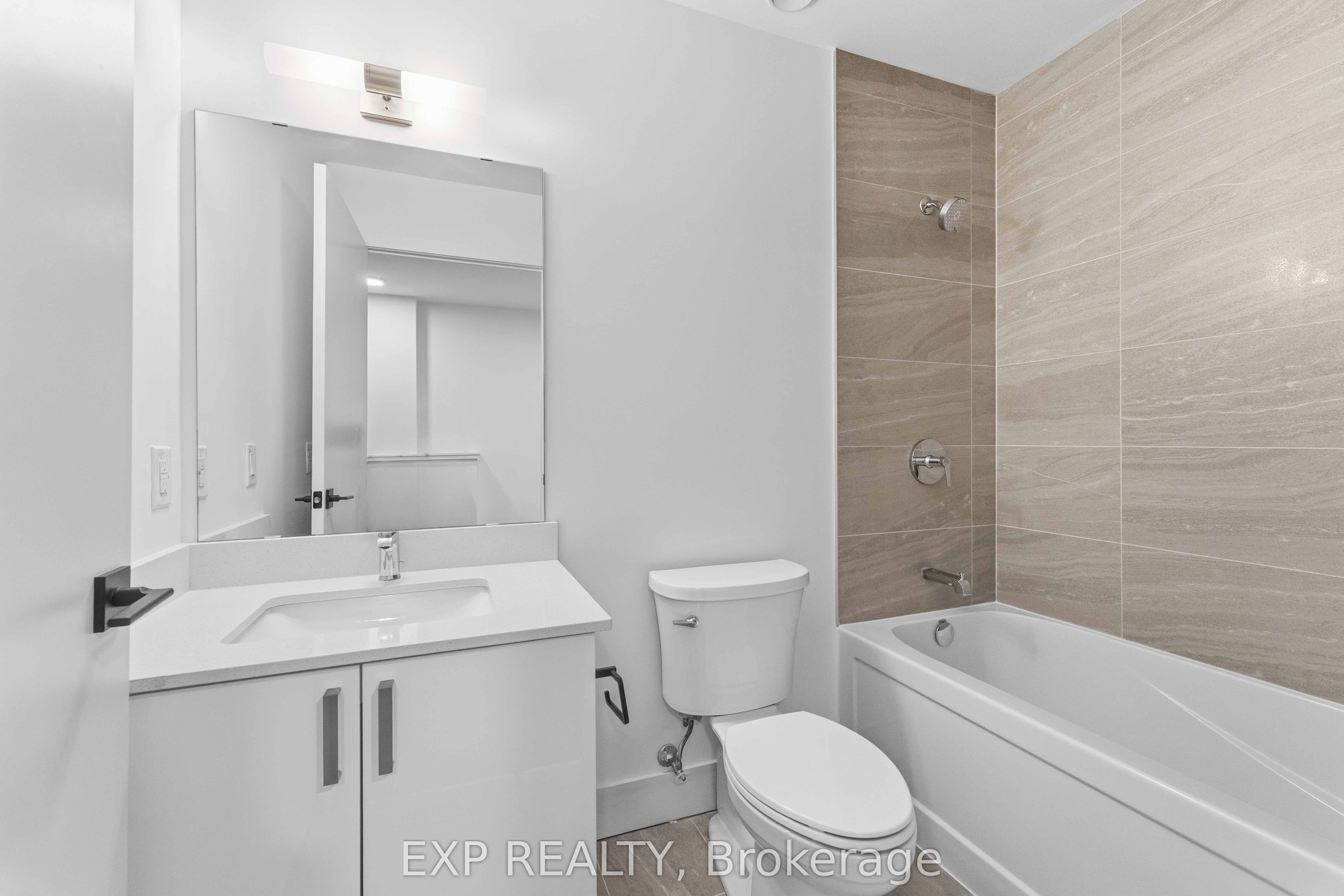 2782 Barton Street E 108 Property Photo 17