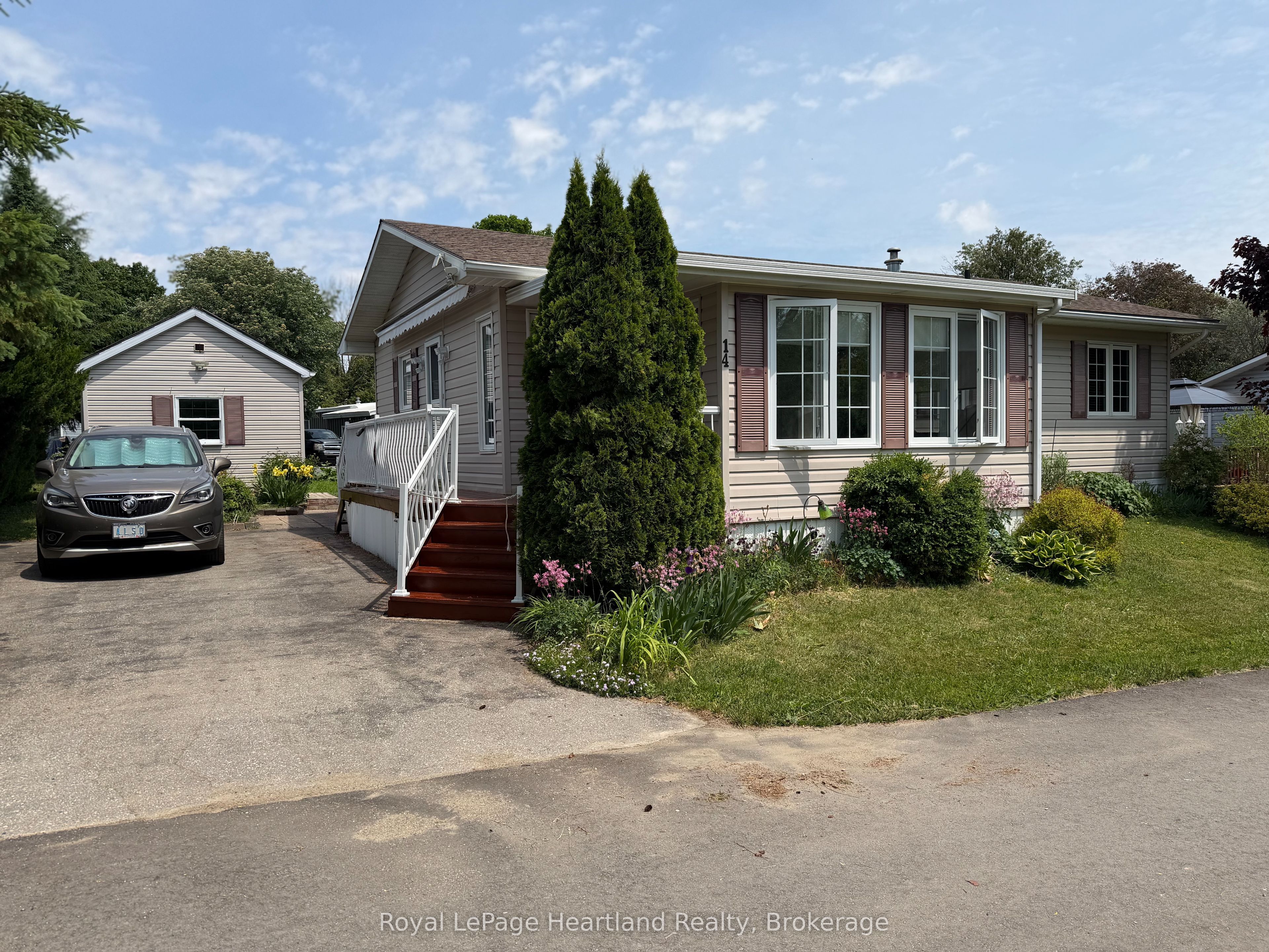 14 Garden Road Property Photo 7