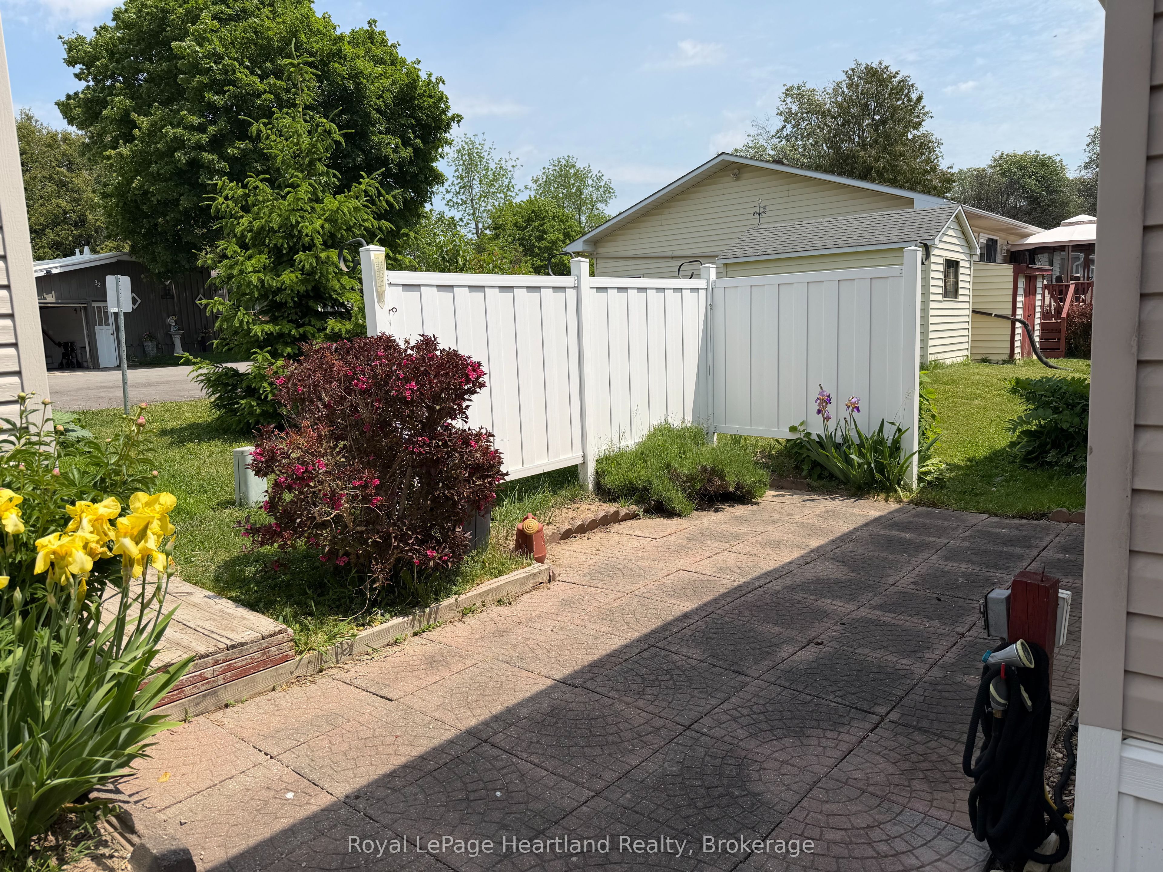 14 Garden Road Property Photo 34