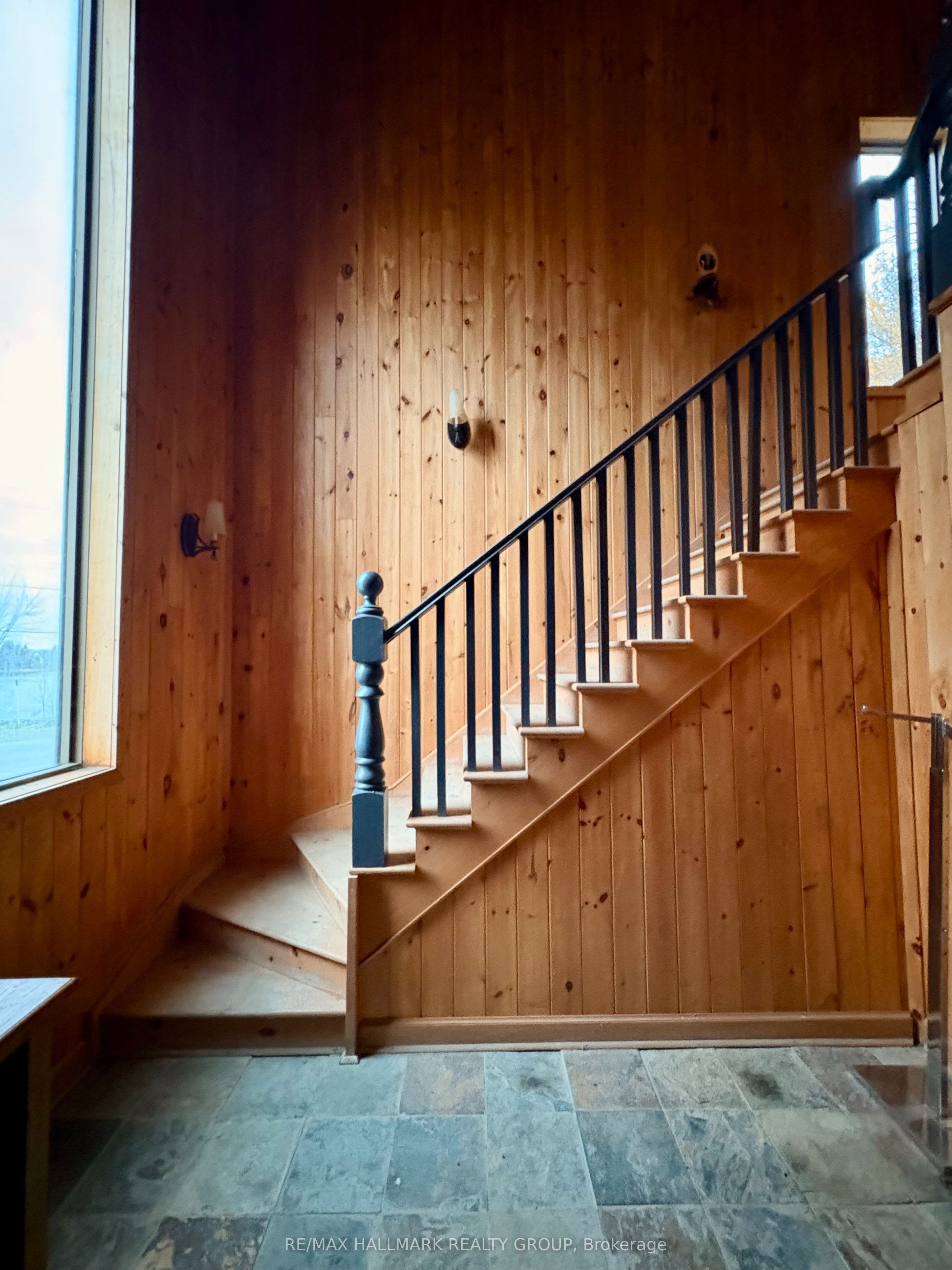 4883 Kinburn Side Road Property Photo 12