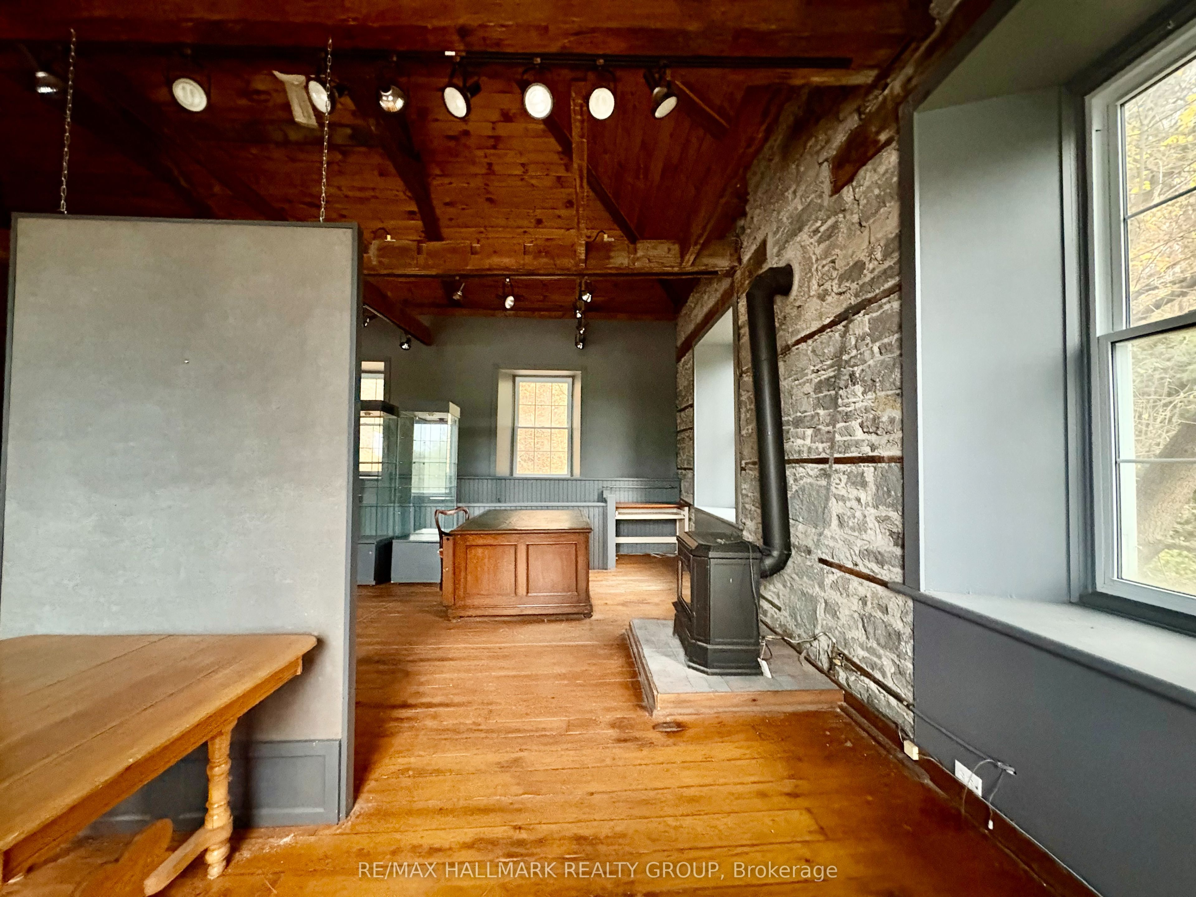 4883 Kinburn Side Road Property Photo 26