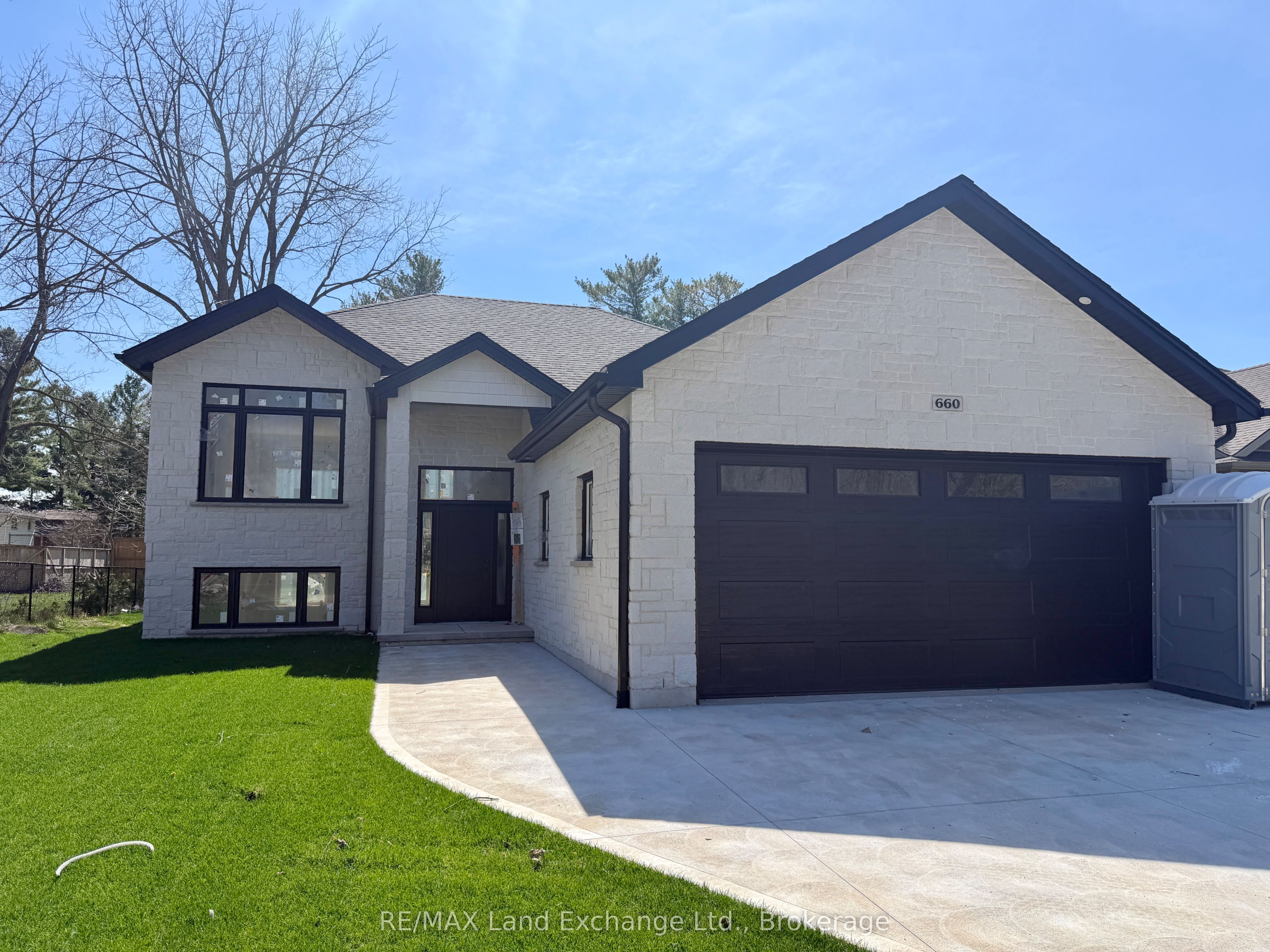 660 Devonshire Road Property Photo 1
