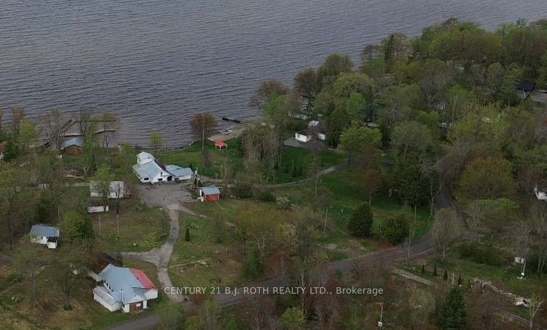 270 Pierre Road Property Photo 3