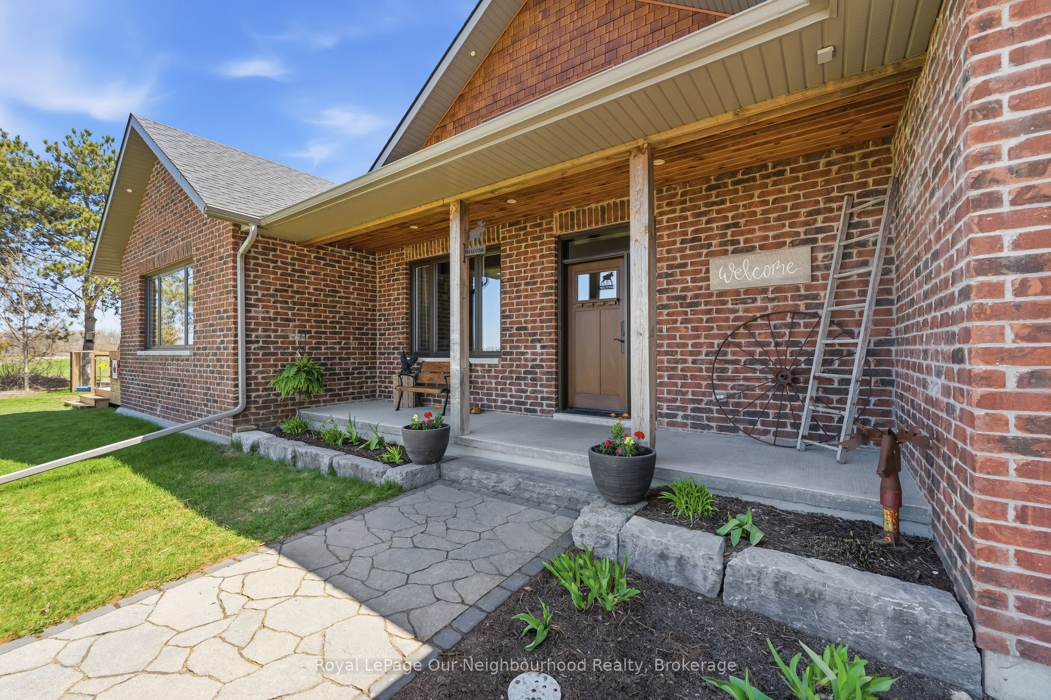 63 Hansen Road Property Photo 8
