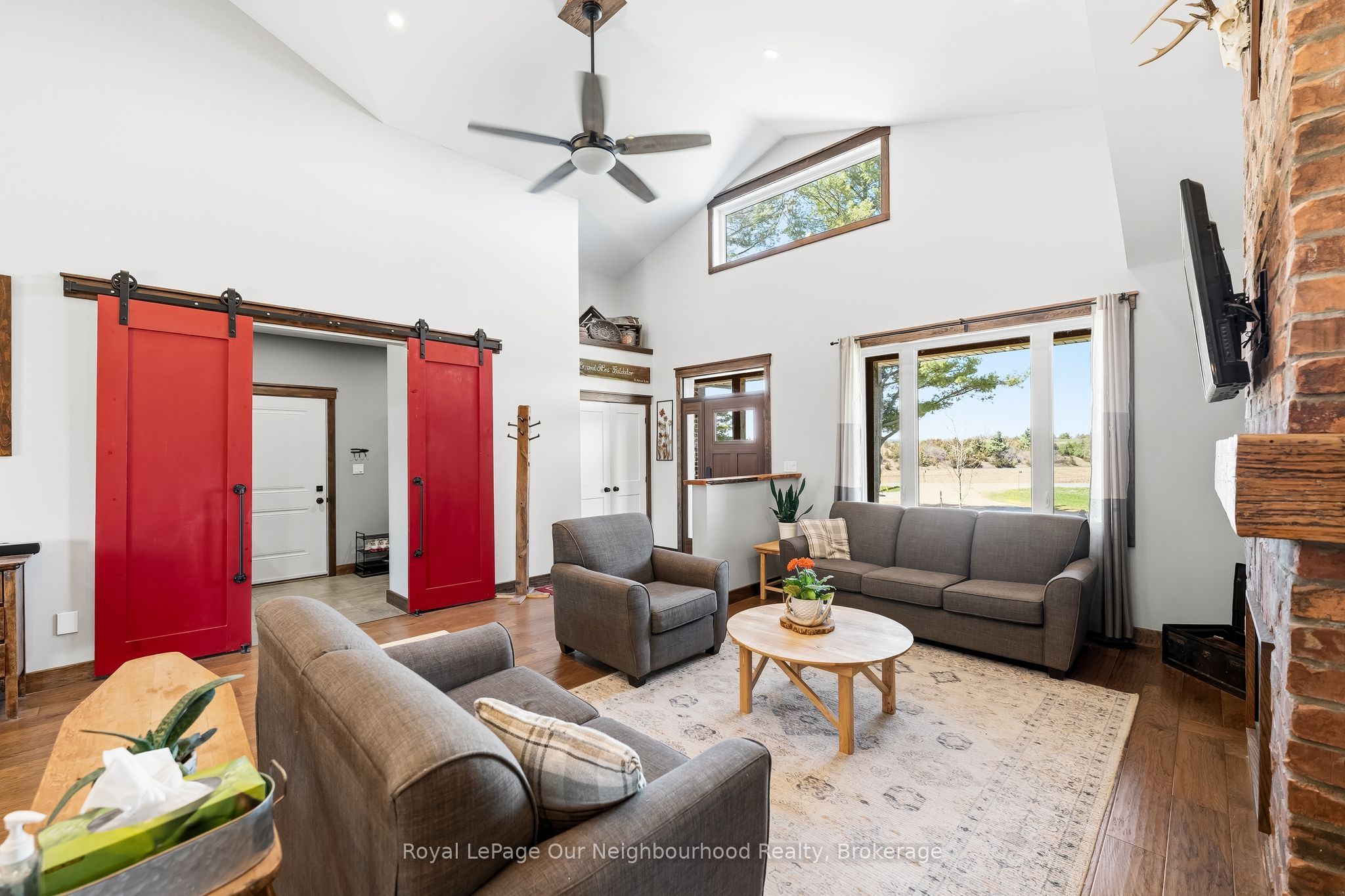 63 Hansen Road Property Photo 13